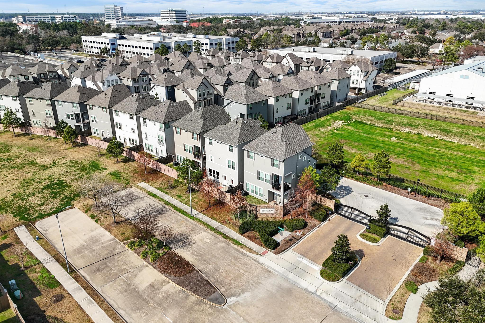 10605 Centre Green Way