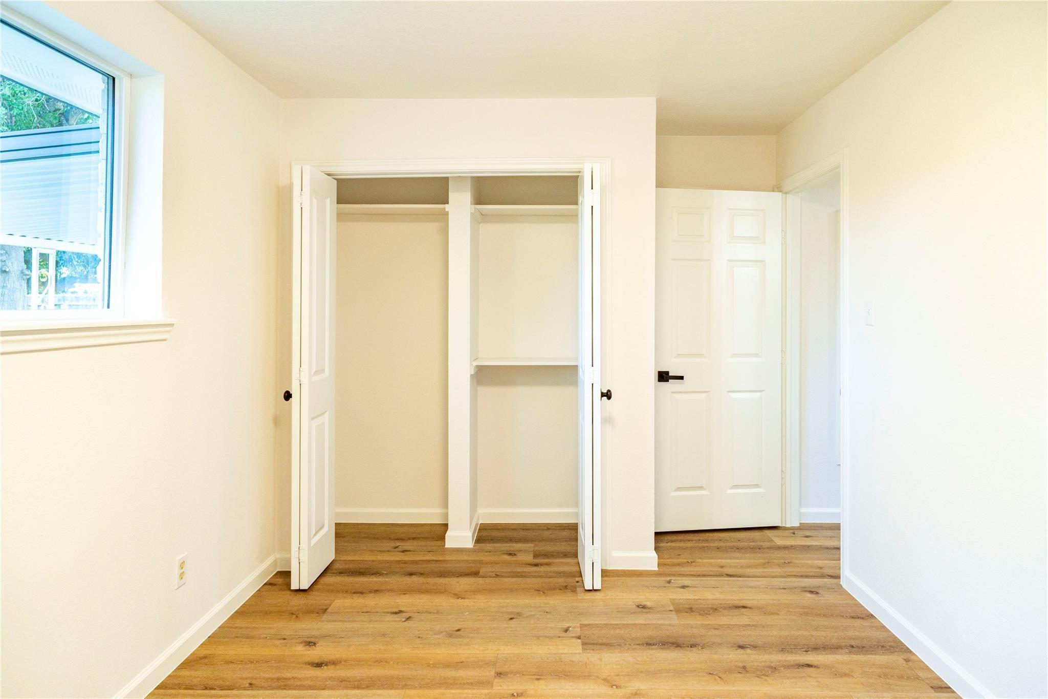 10907 Sharpview Drive