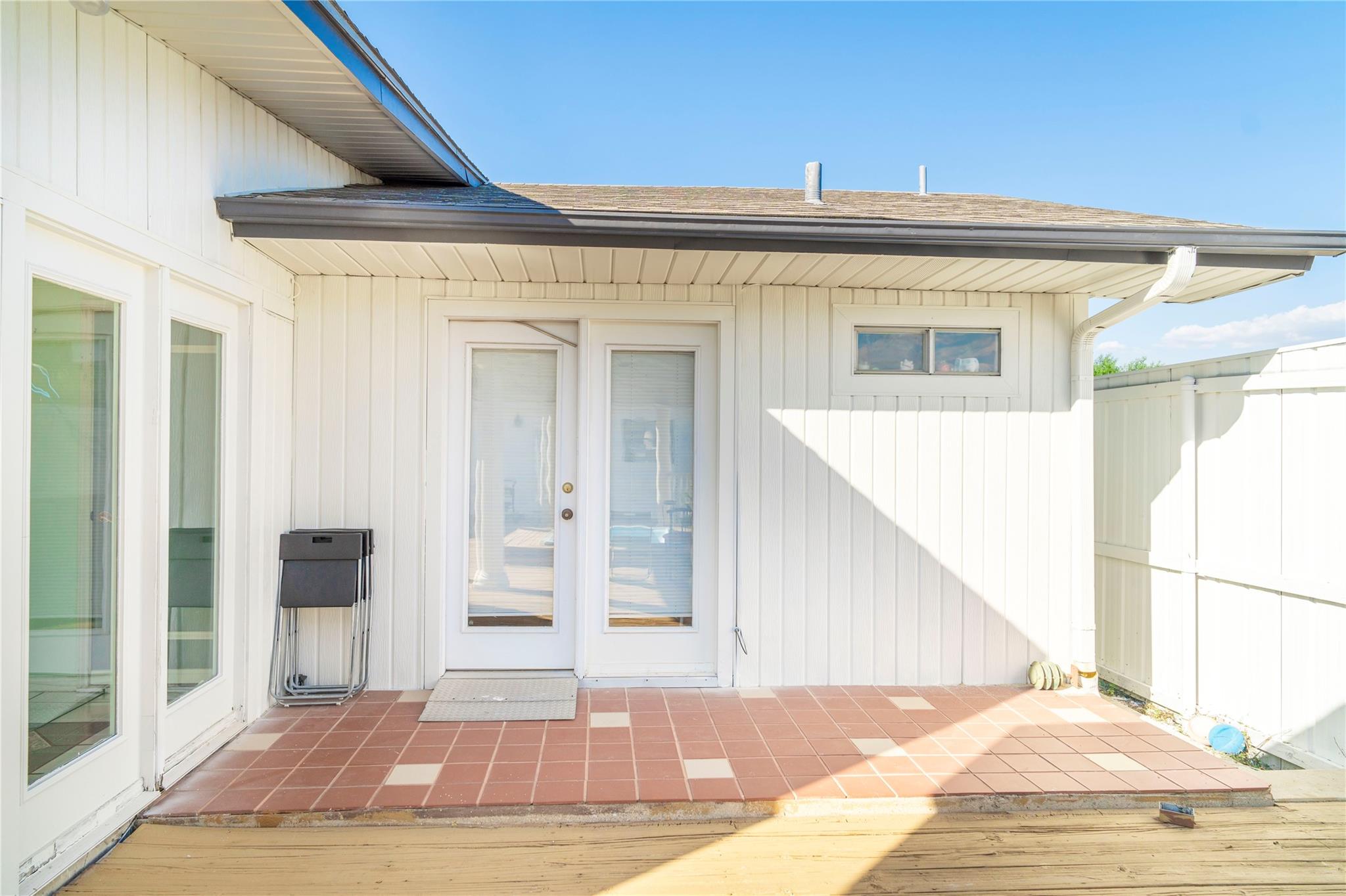 890 Rattlesnake Road