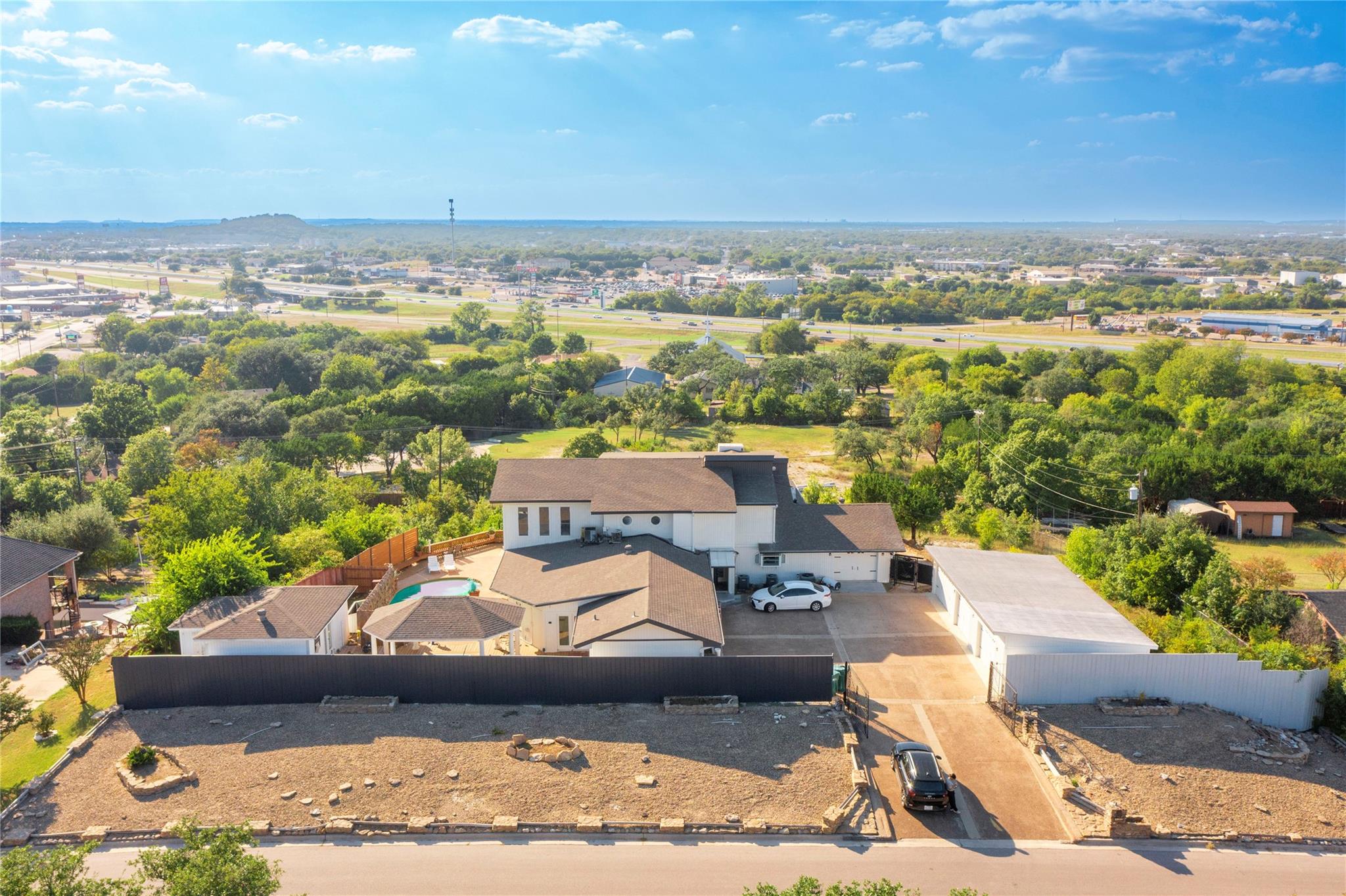 890 Rattlesnake Road