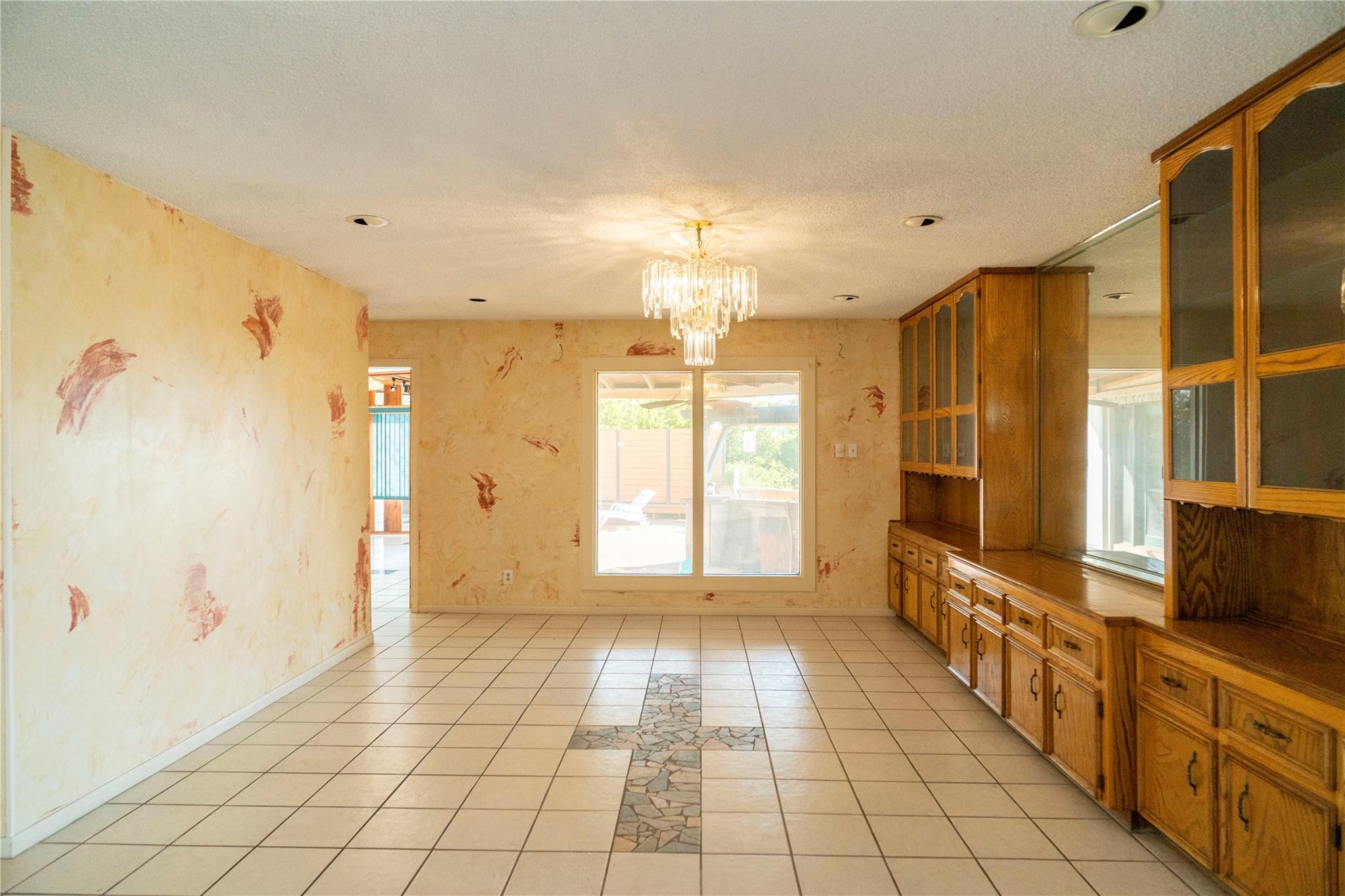 890 Rattlesnake Road