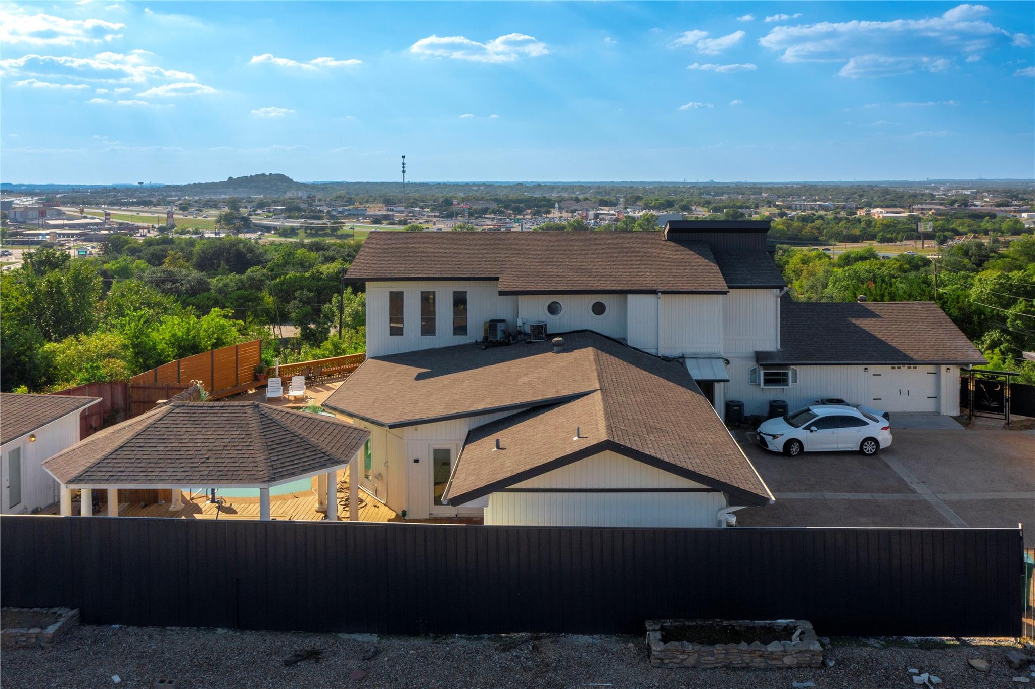 890 Rattlesnake Road