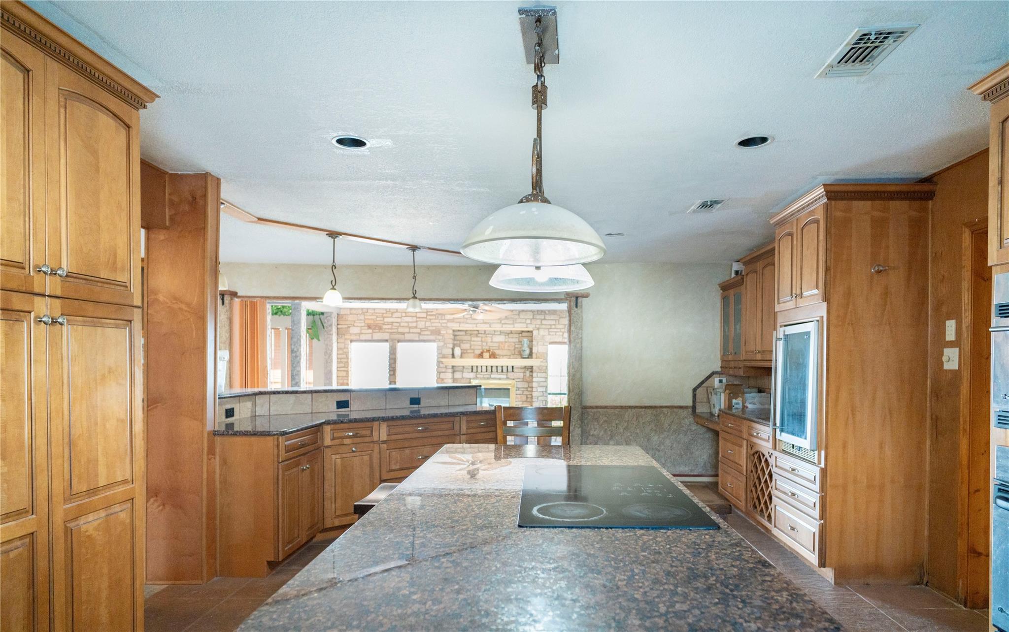 890 Rattlesnake Road