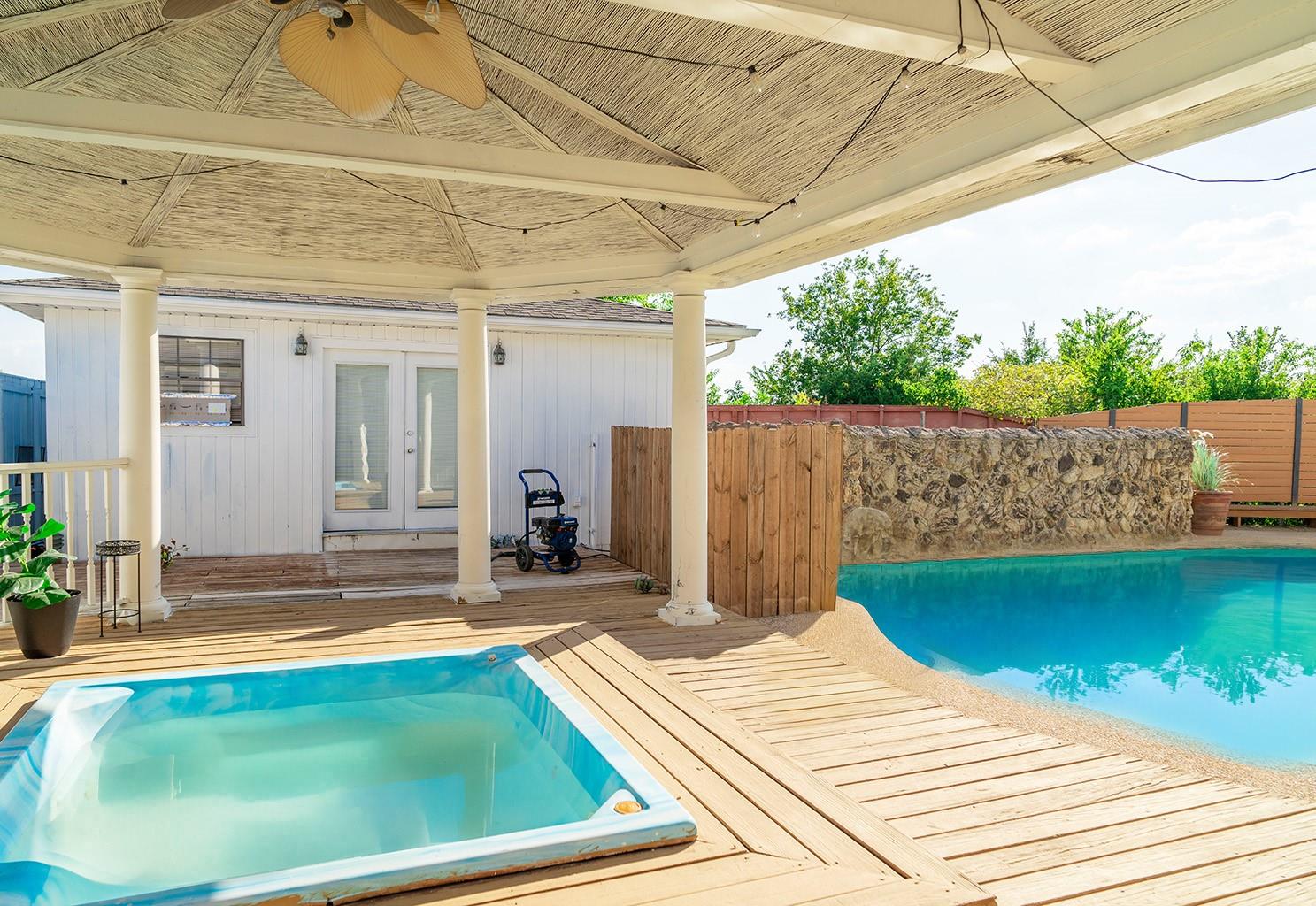890 Rattlesnake Road