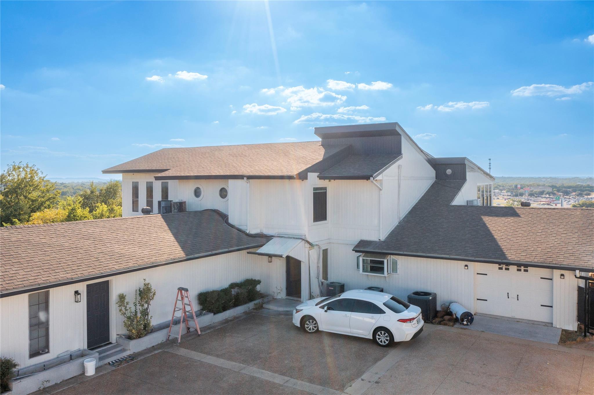 890 Rattlesnake Road