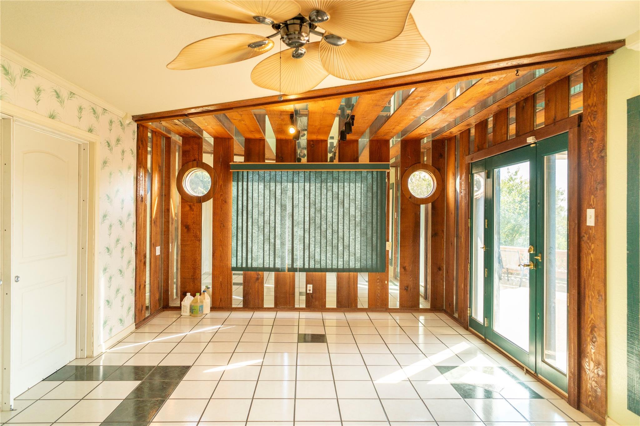 890 Rattlesnake Road