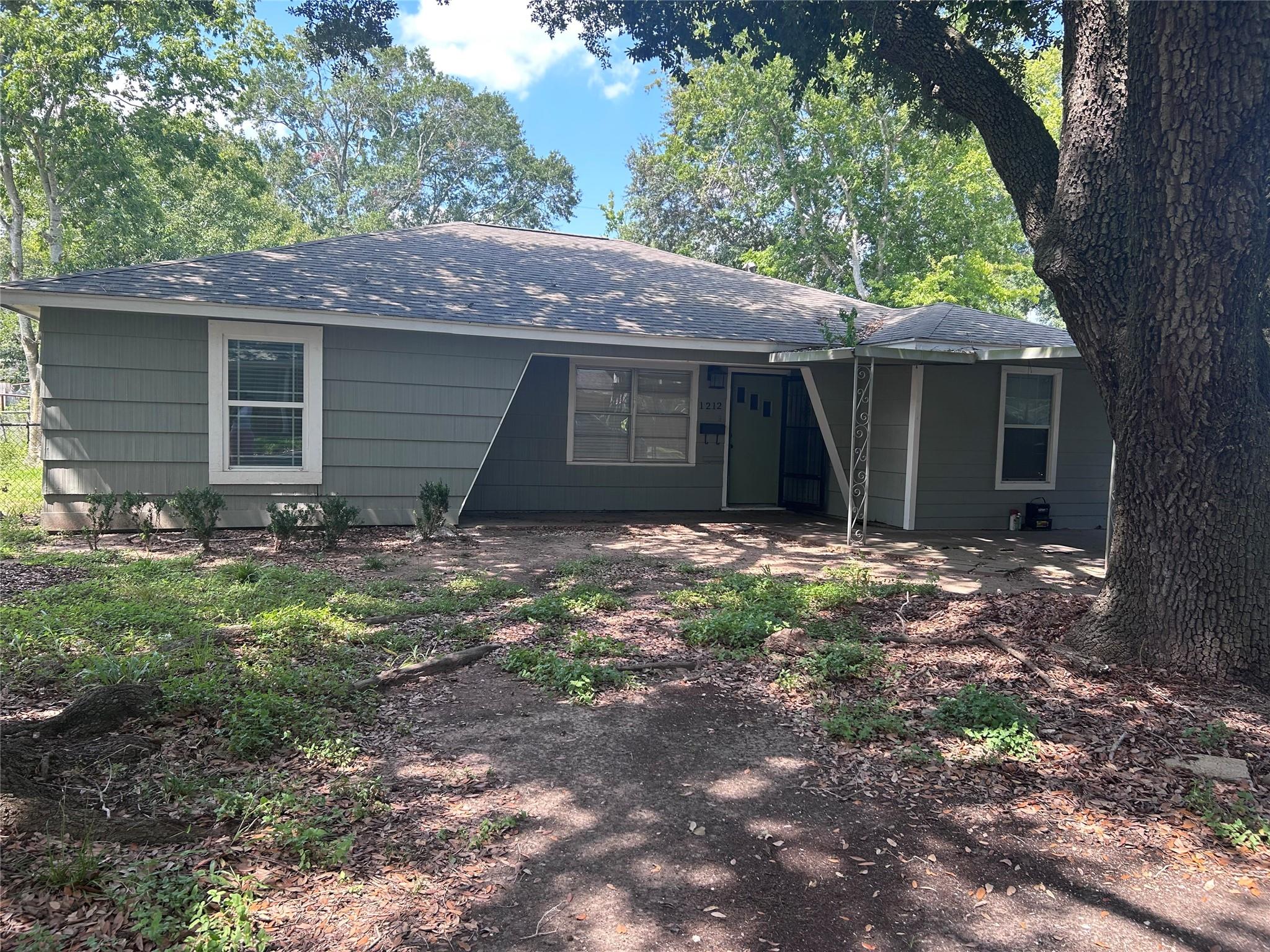 1212 Alamo Street