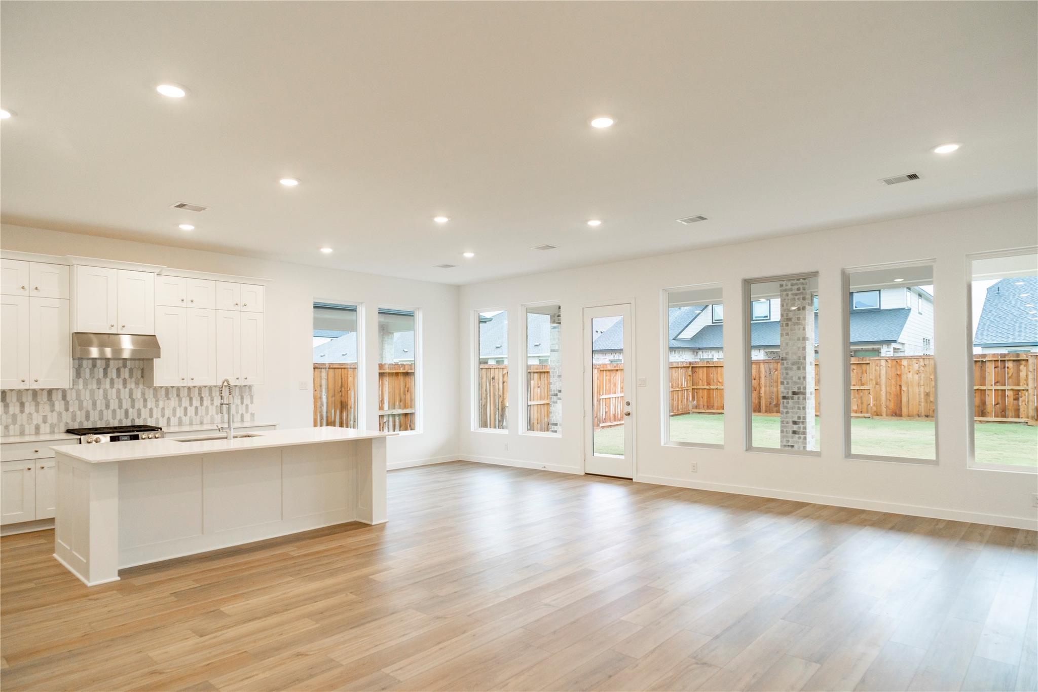 31026 Sun Valley Drive