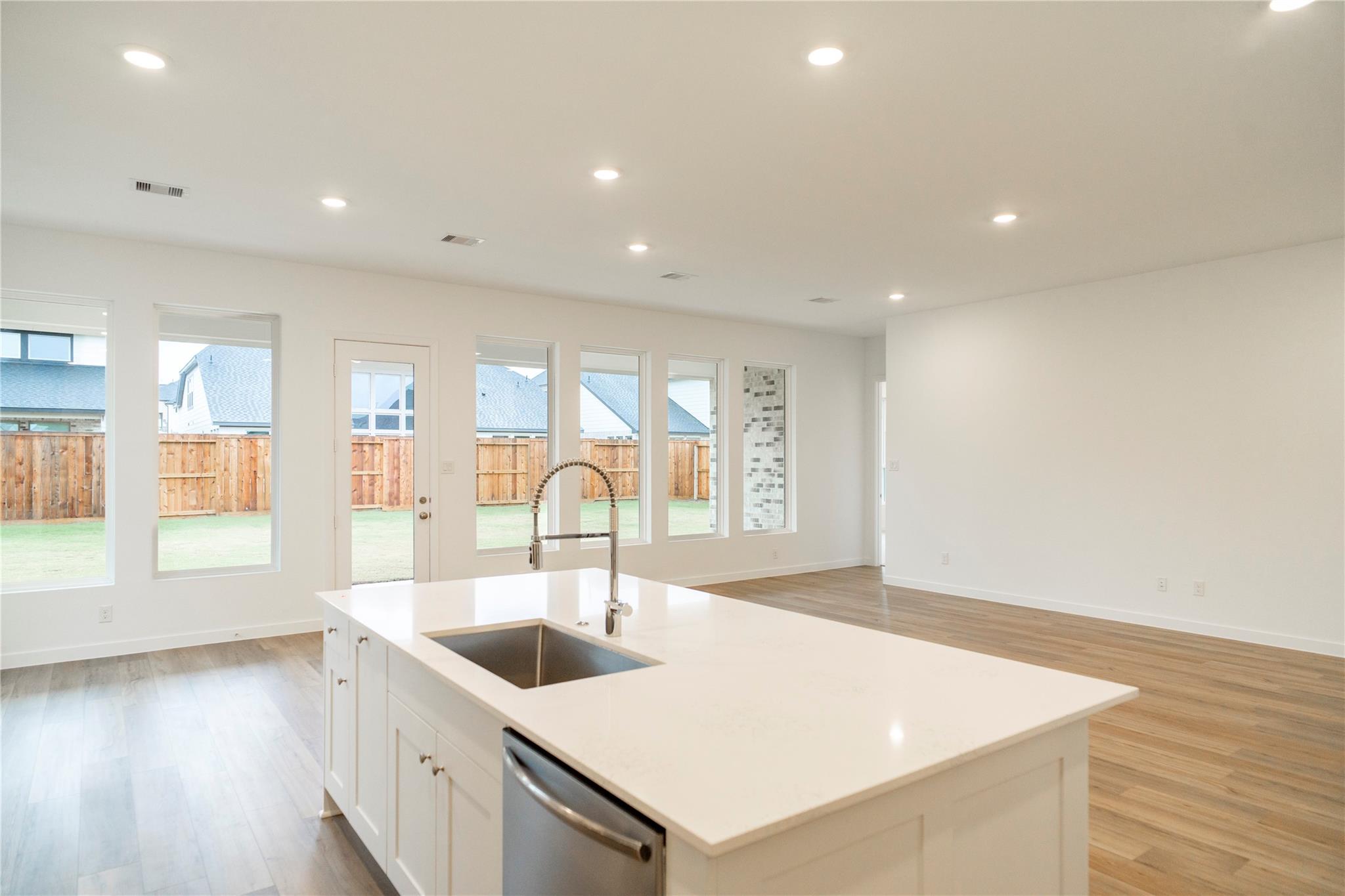 31026 Sun Valley Drive