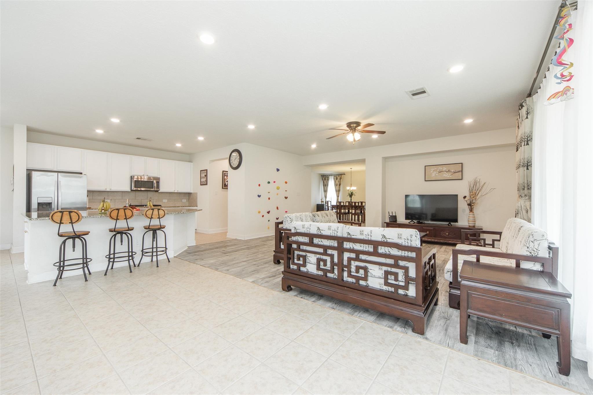 15406 Easton Gate Lane