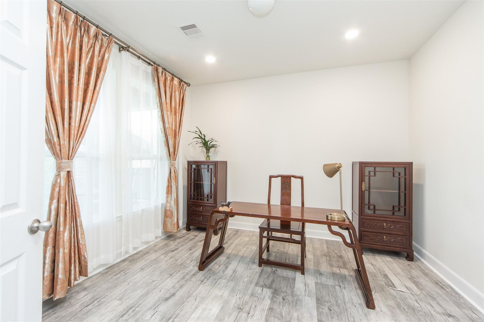 15406 Easton Gate Lane