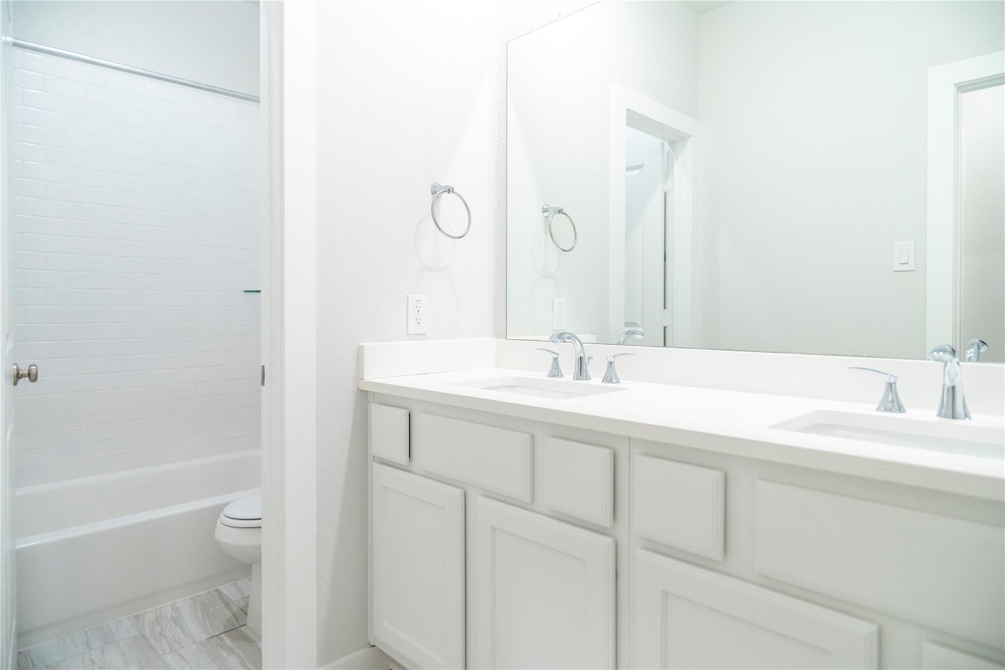 6519 Bramble Cove Lane