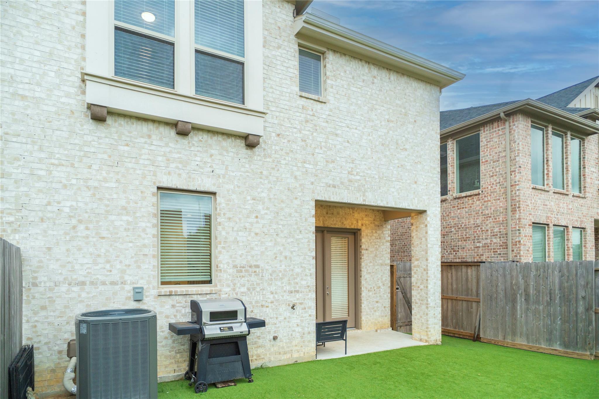 6519 Bramble Cove Lane