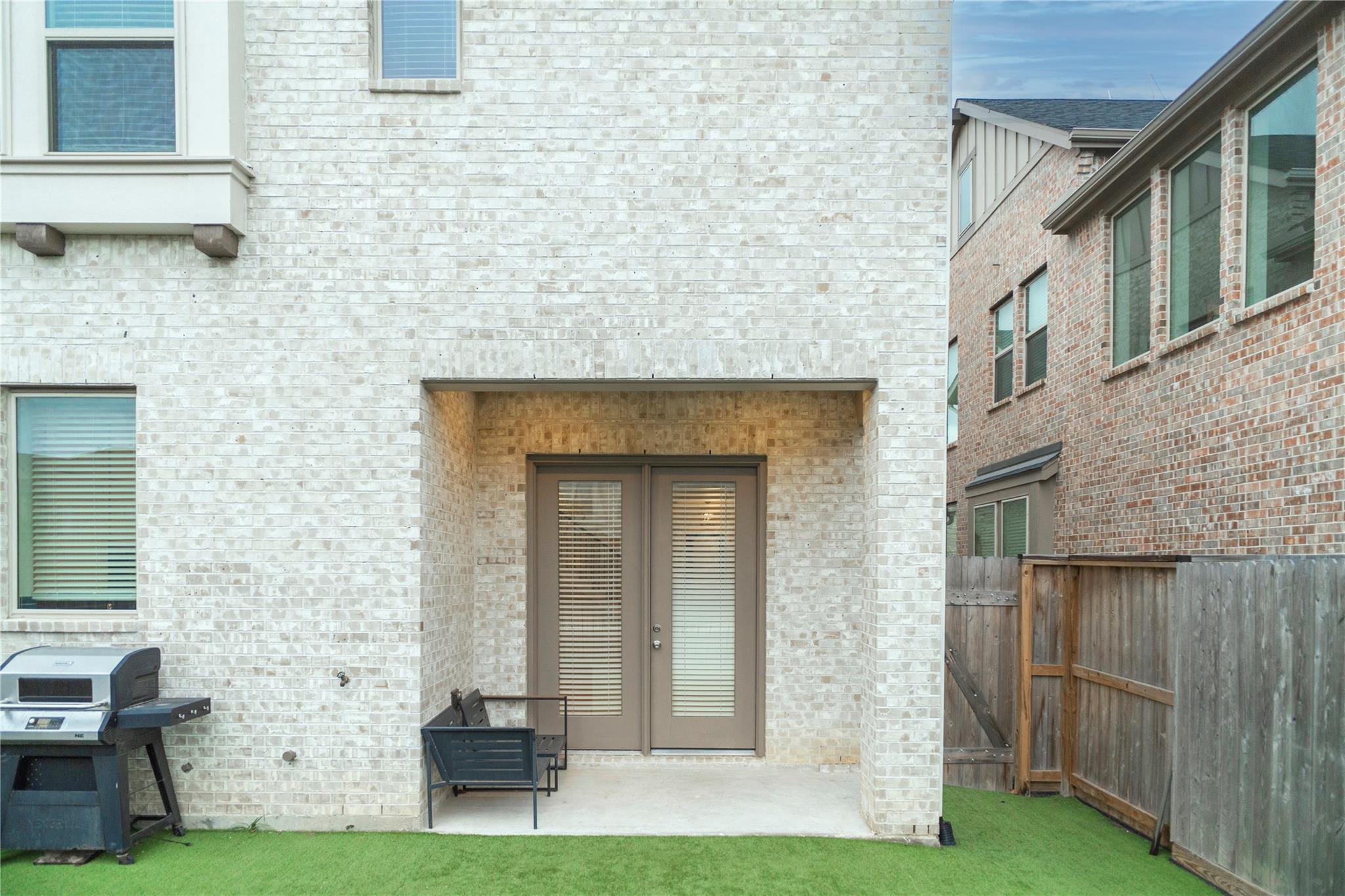 6519 Bramble Cove Lane