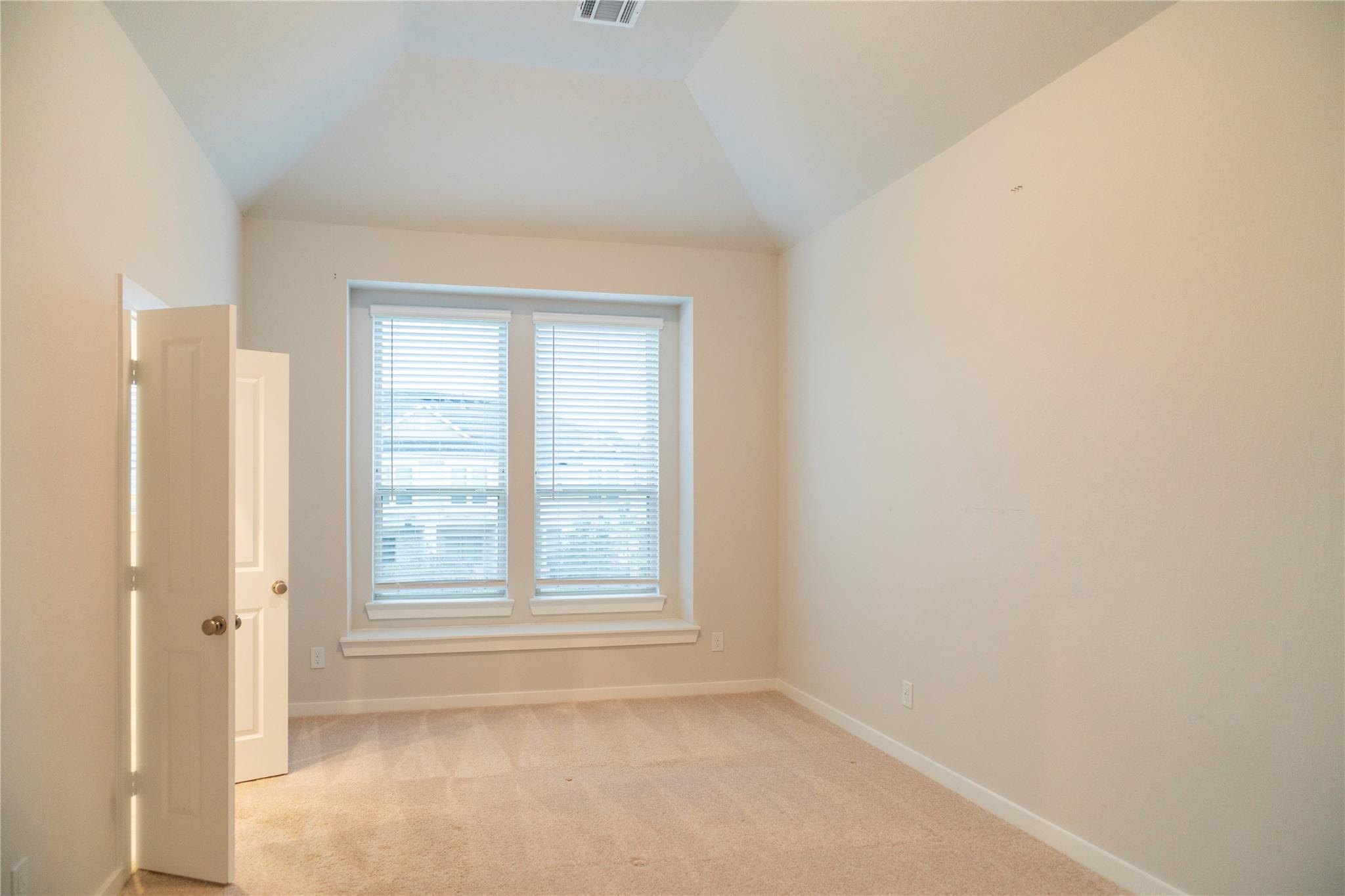 6519 Bramble Cove Lane