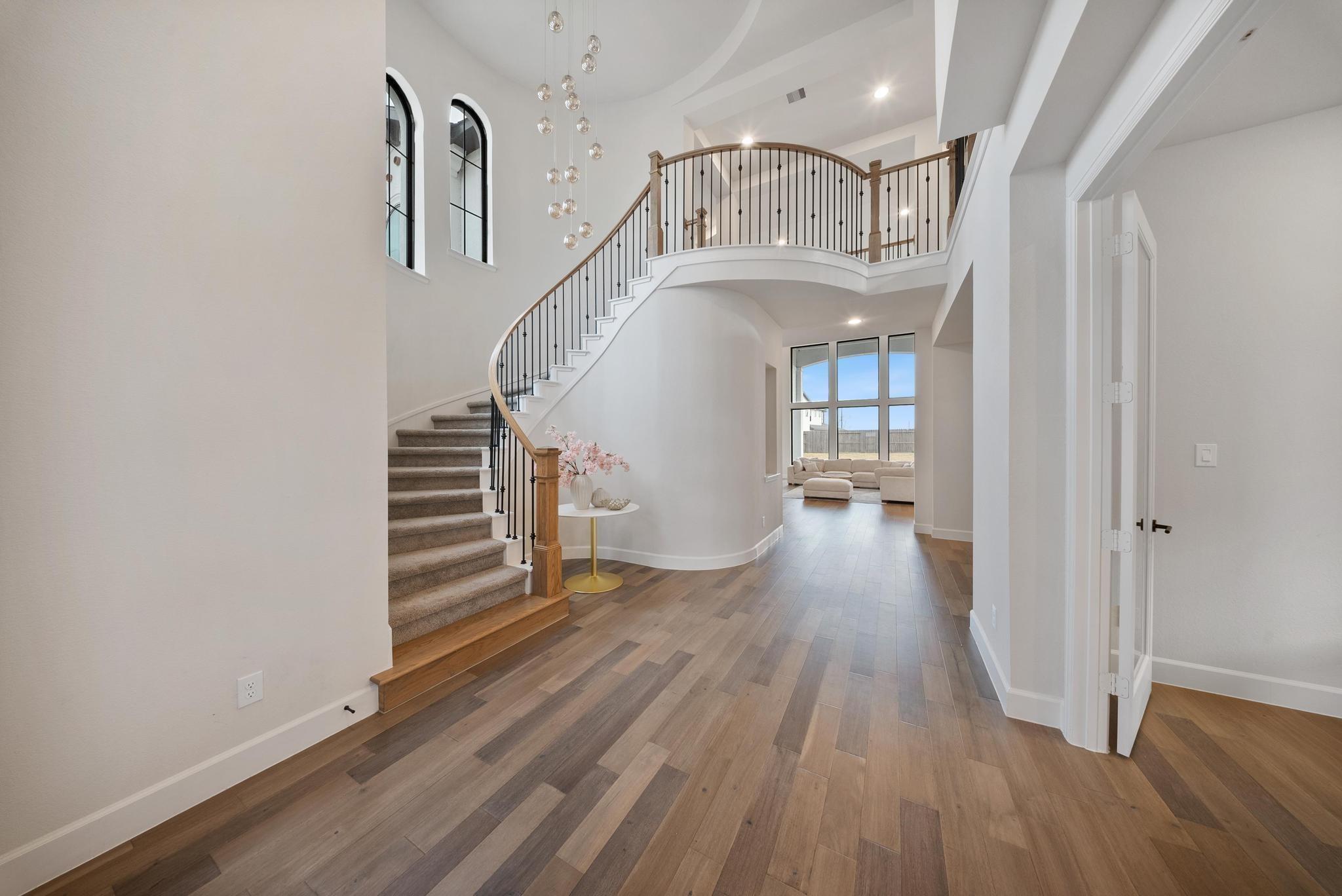 9018 Orchard Cove