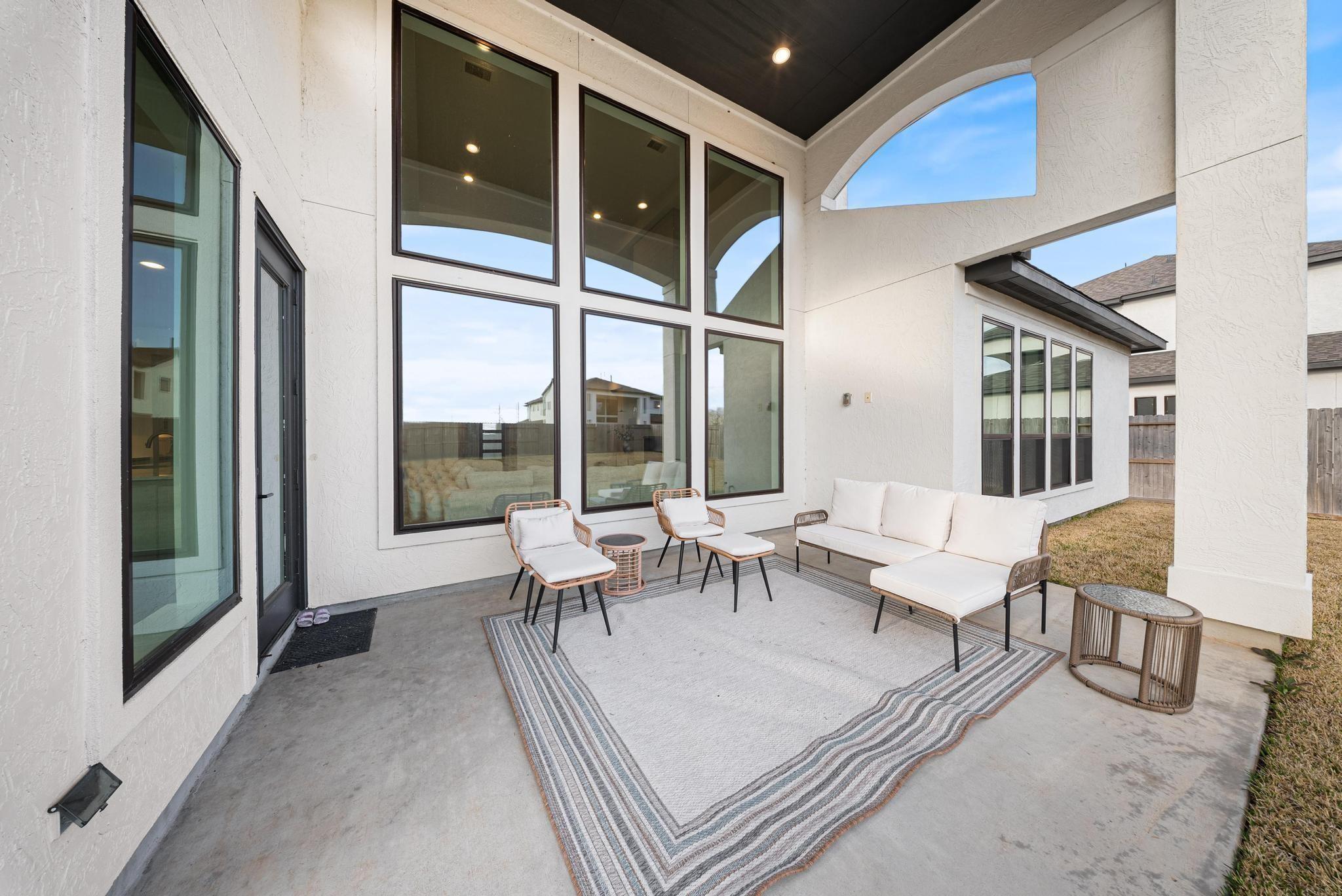 9018 Orchard Cove