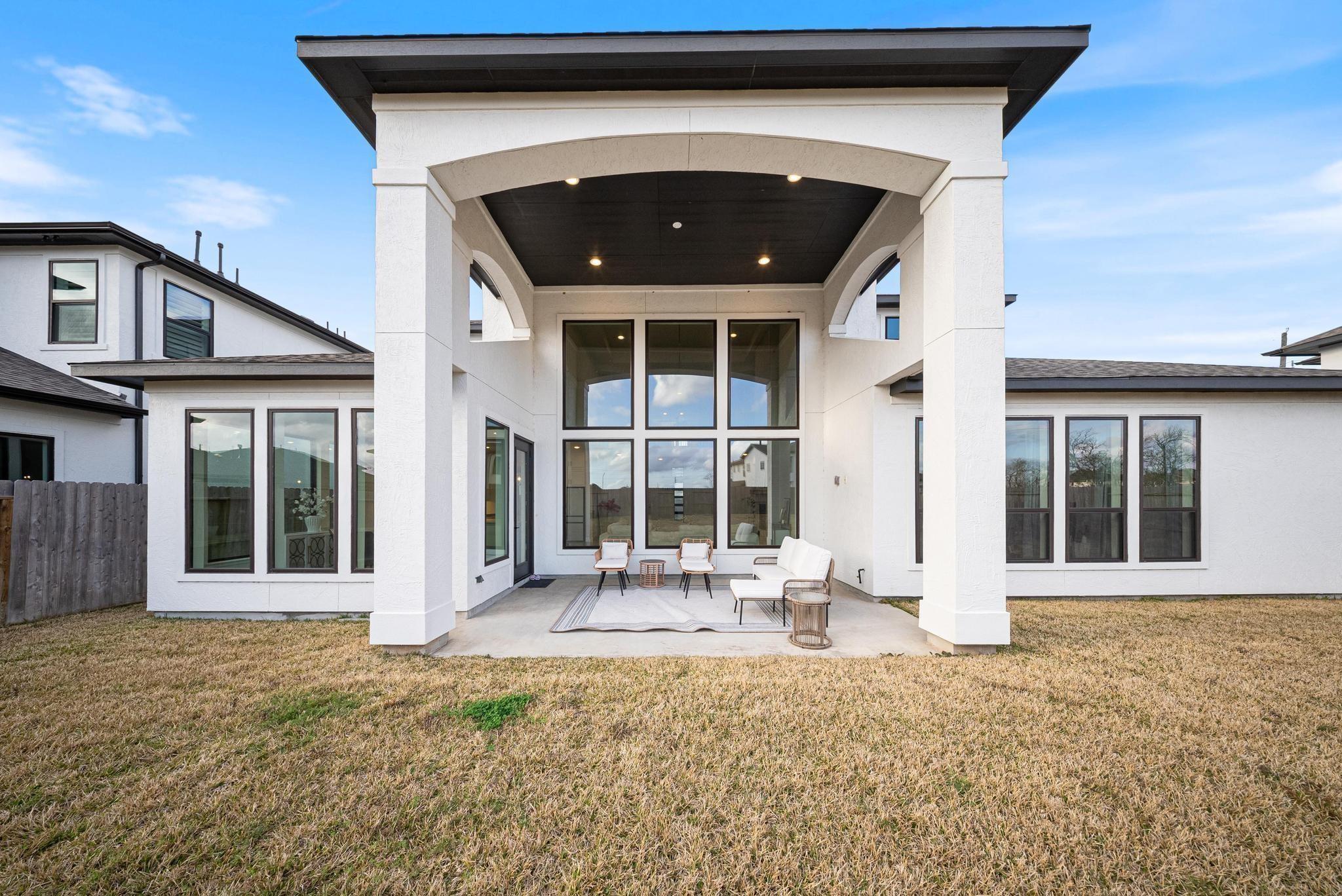 9018 Orchard Cove