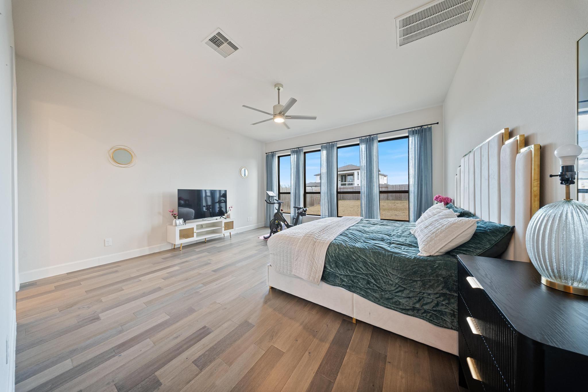 9018 Orchard Cove