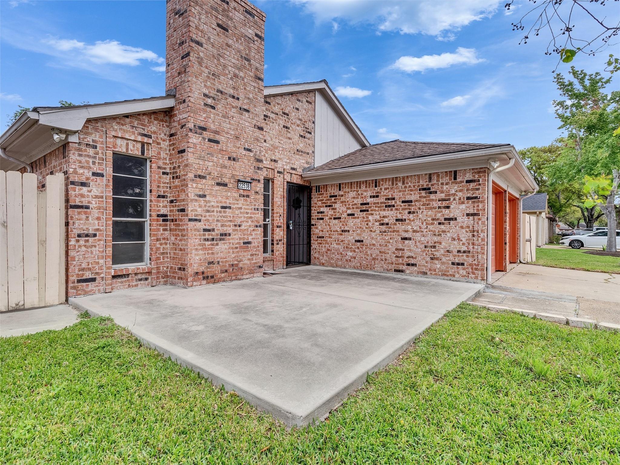 22538 Market Square Lane