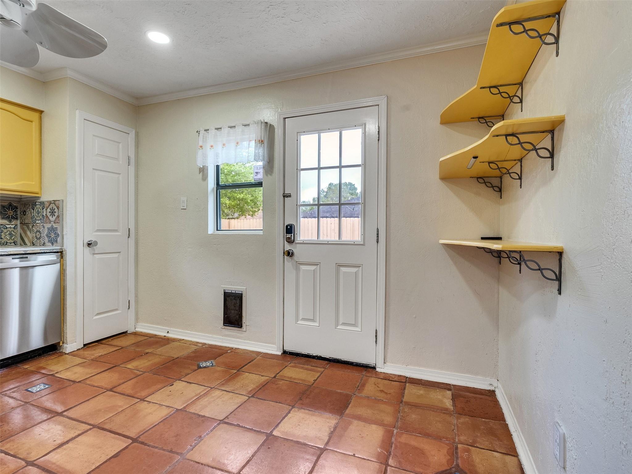 22538 Market Square Lane