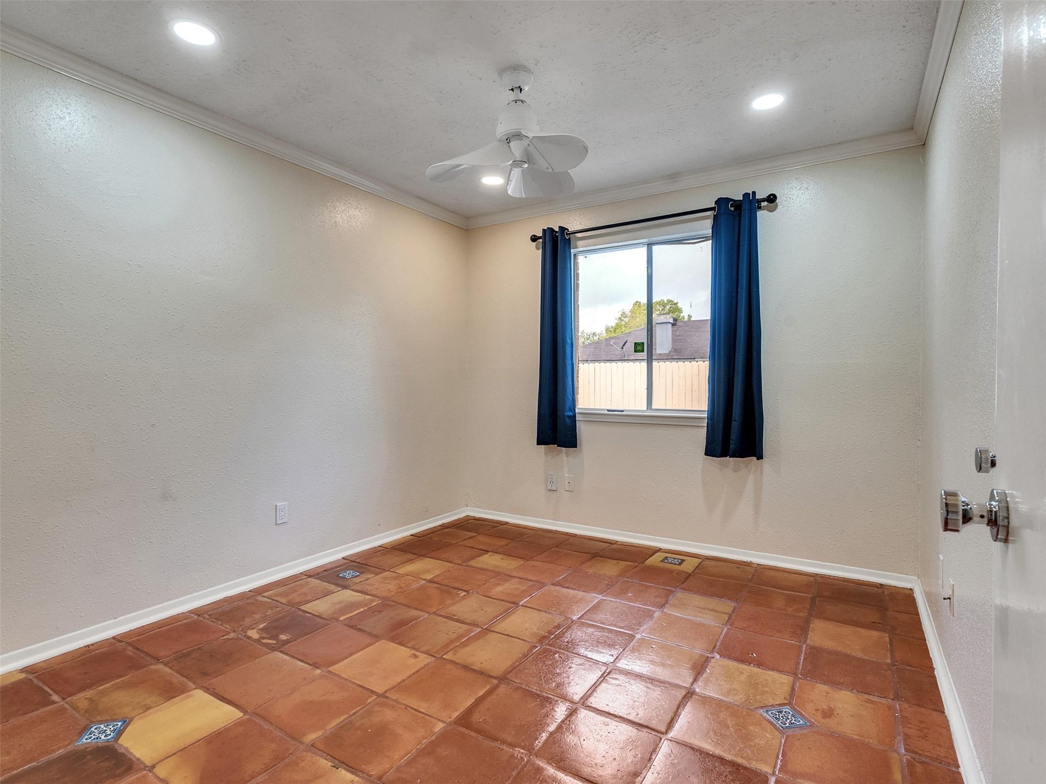 22538 Market Square Lane