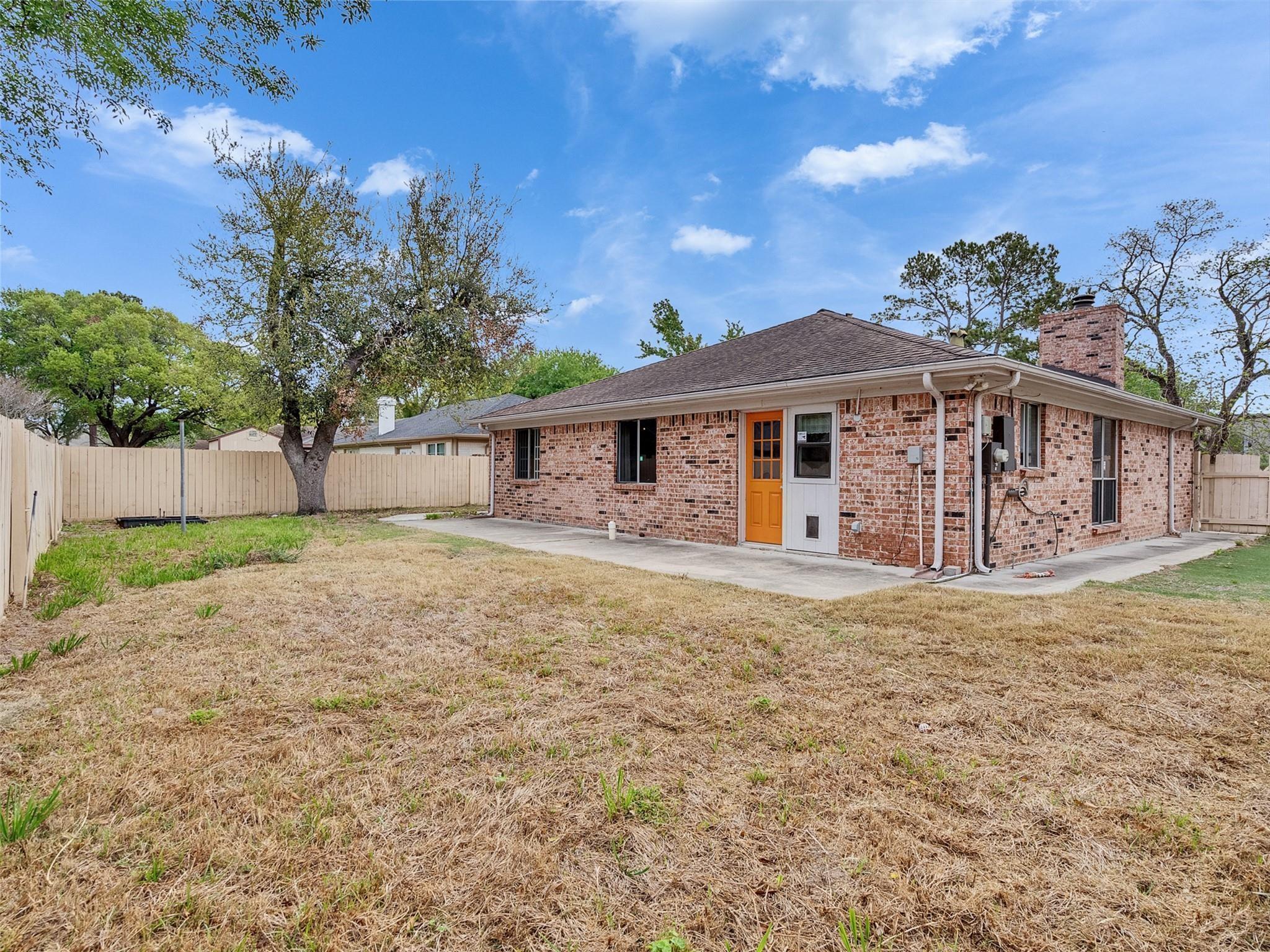 22538 Market Square Lane