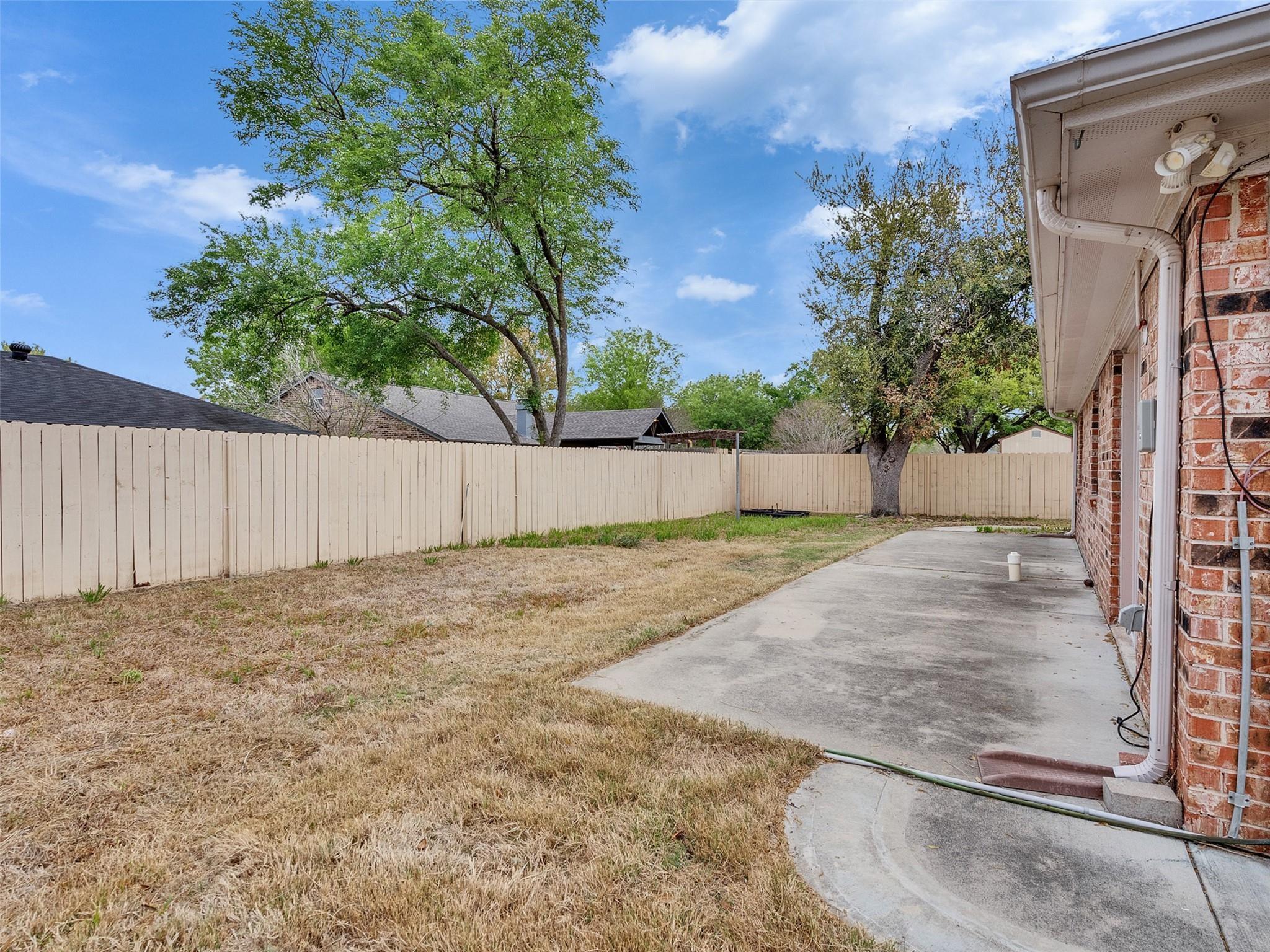 22538 Market Square Lane