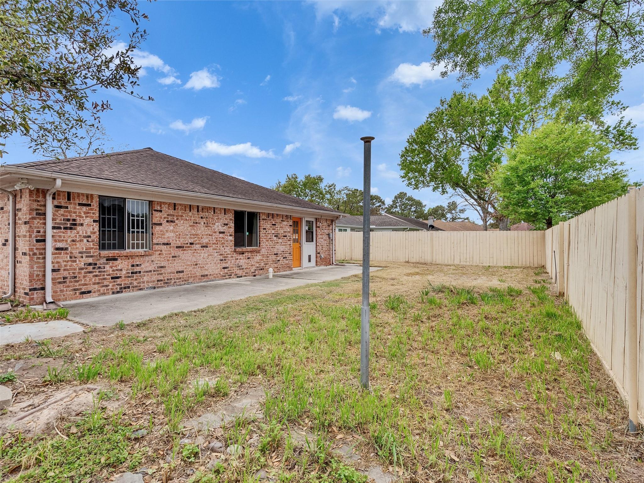 22538 Market Square Lane