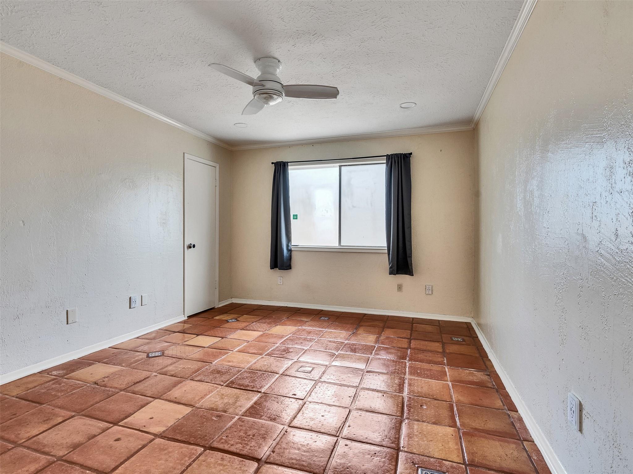 22538 Market Square Lane