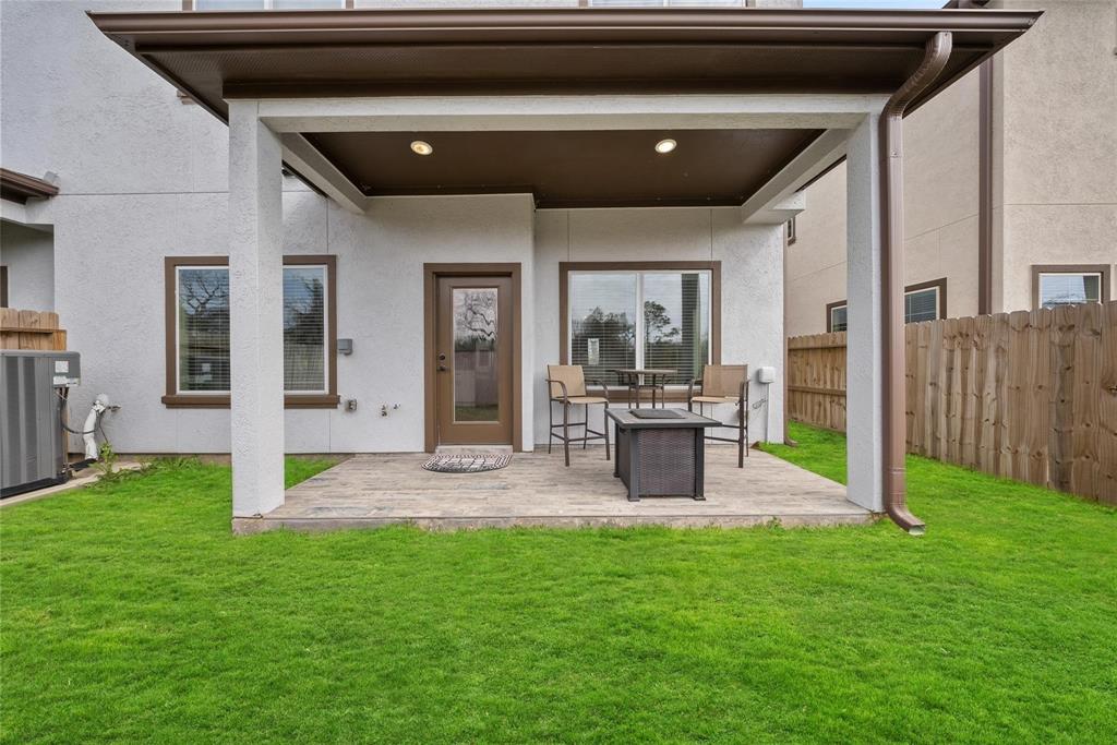 1938 Olivos Street