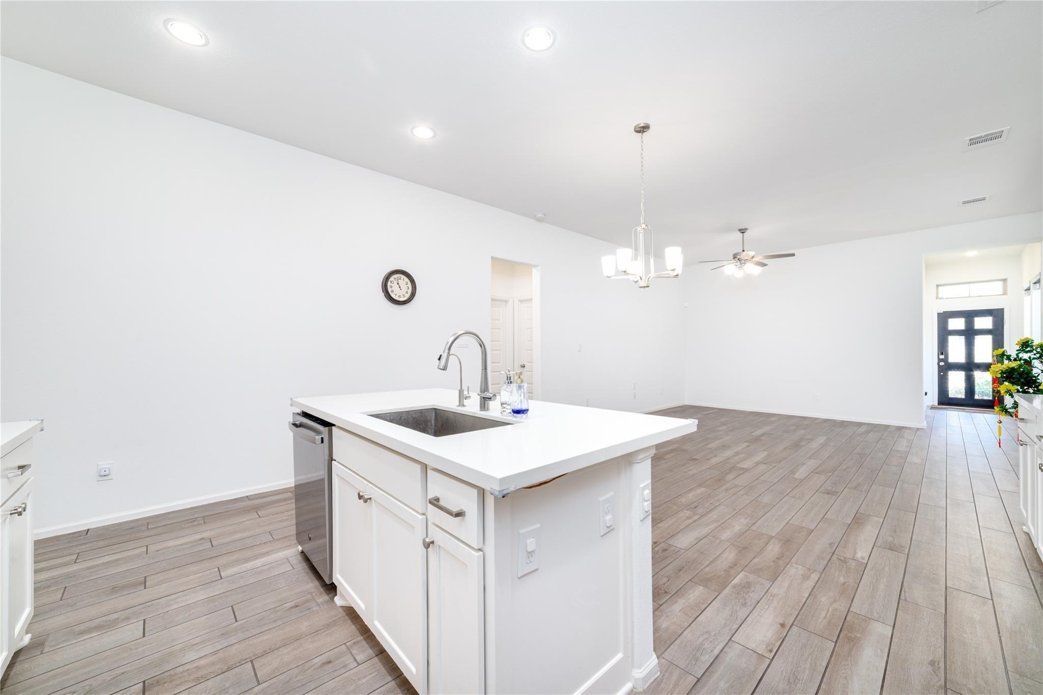 10554 Cecilia Star Lane