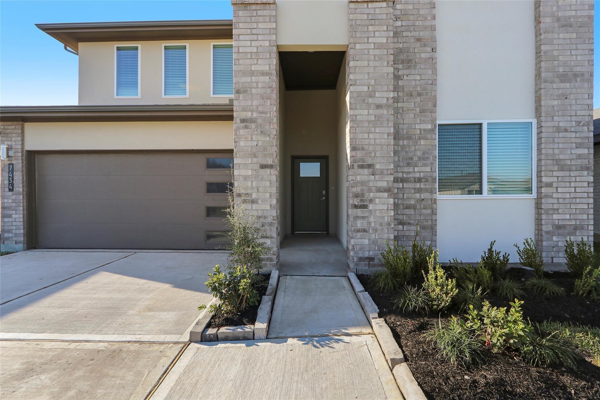 7434 Rivercane Shore Lane