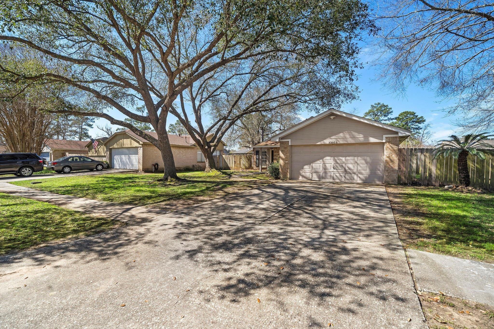 22303 Acorn Chase Drive