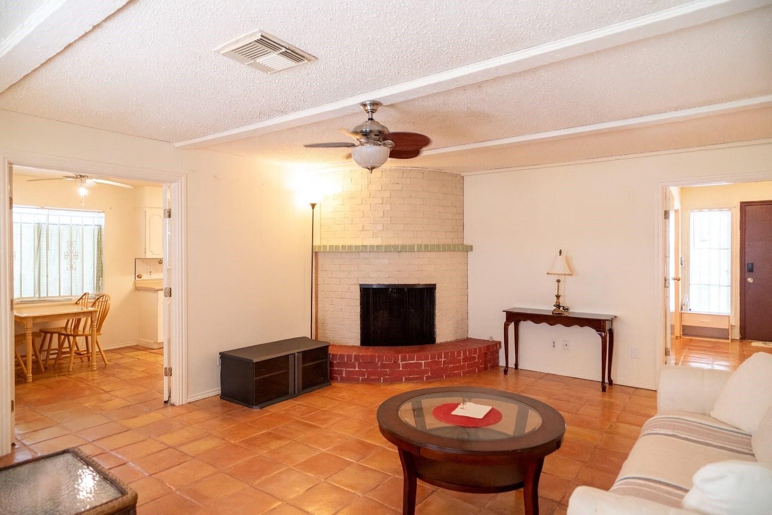 8923 Hendon Lane