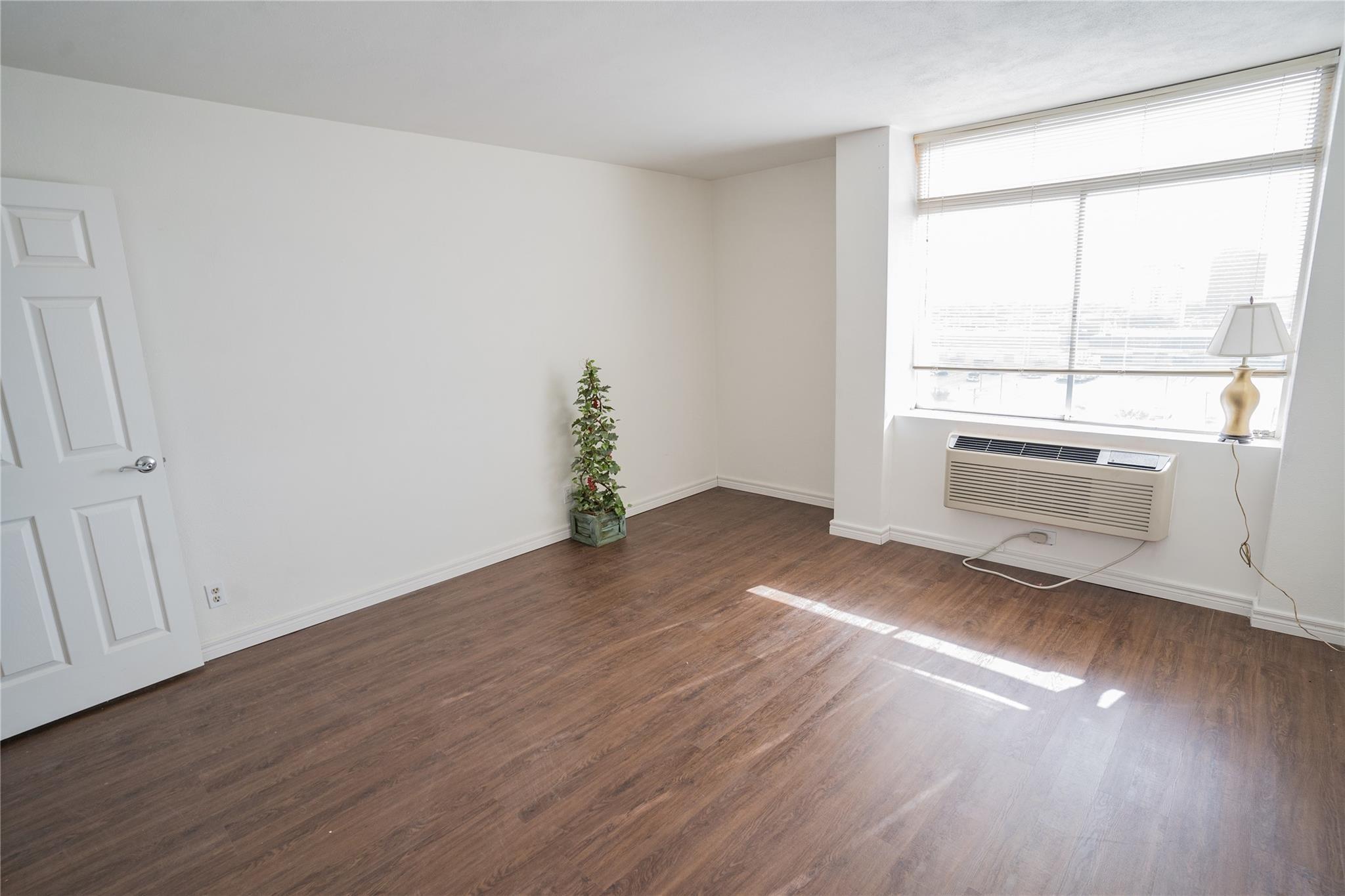 7520 Hornwood Drive # 1003