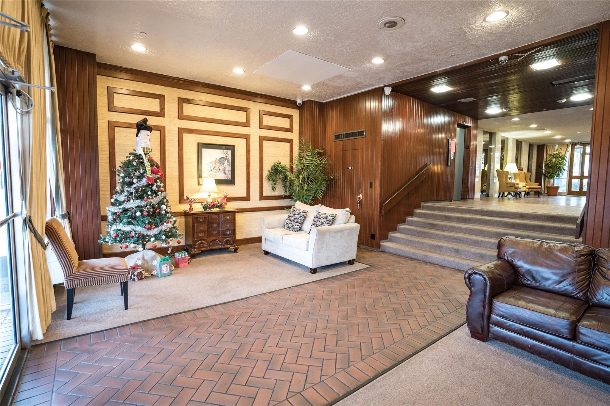 7520 Hornwood Drive # 1003