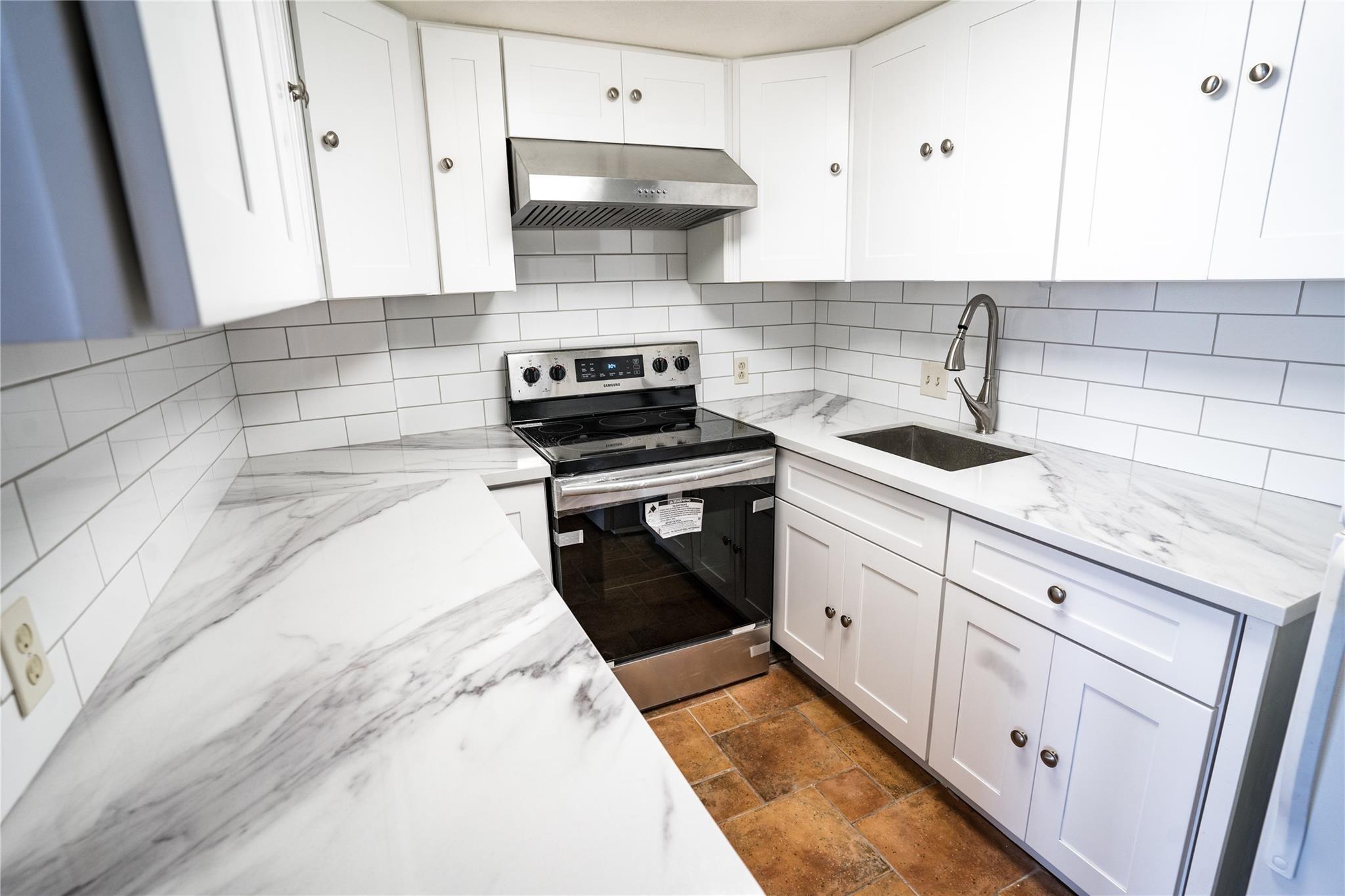 7520 Hornwood Drive # 1003