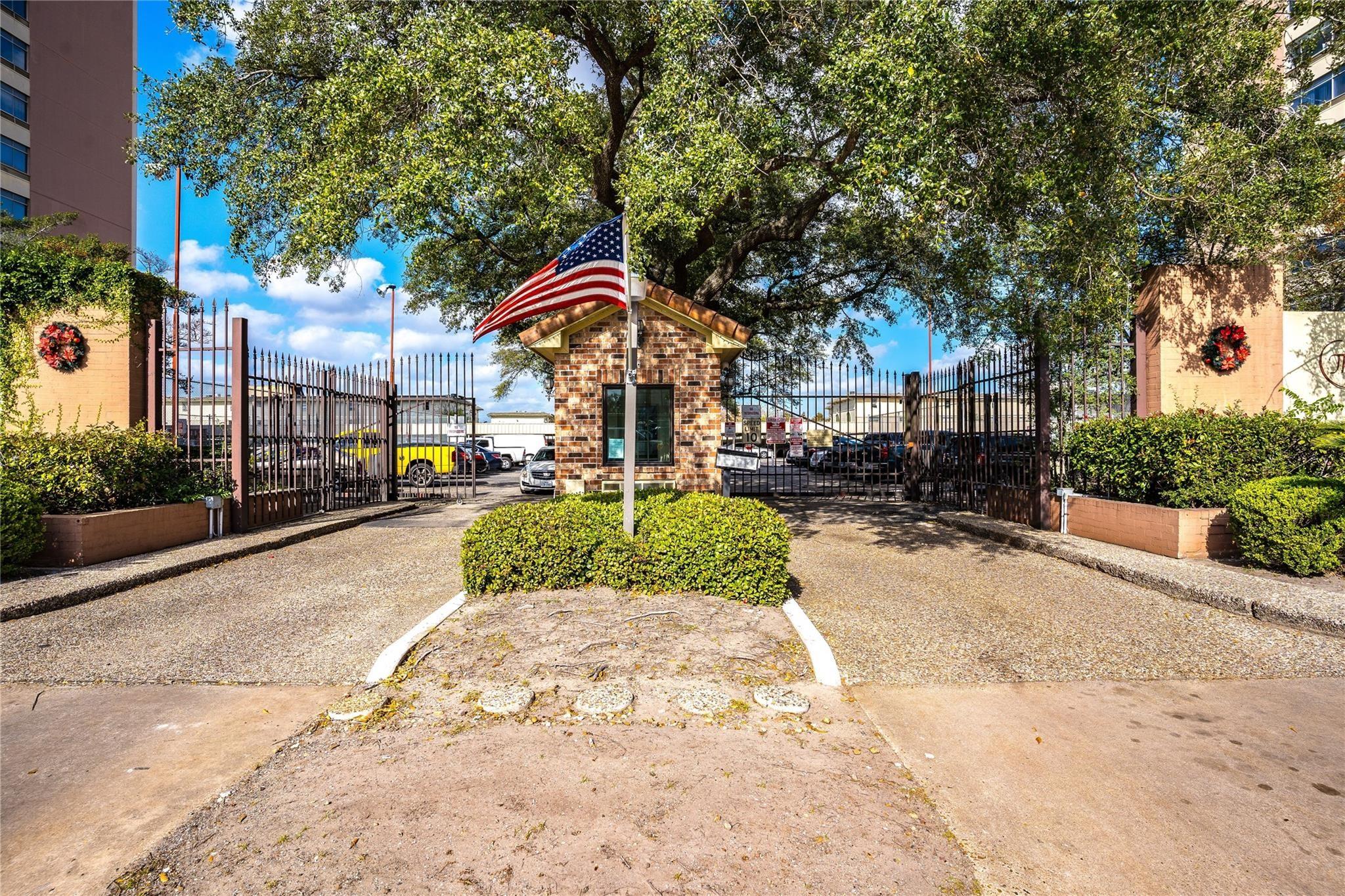 7520 Hornwood Drive # 1003