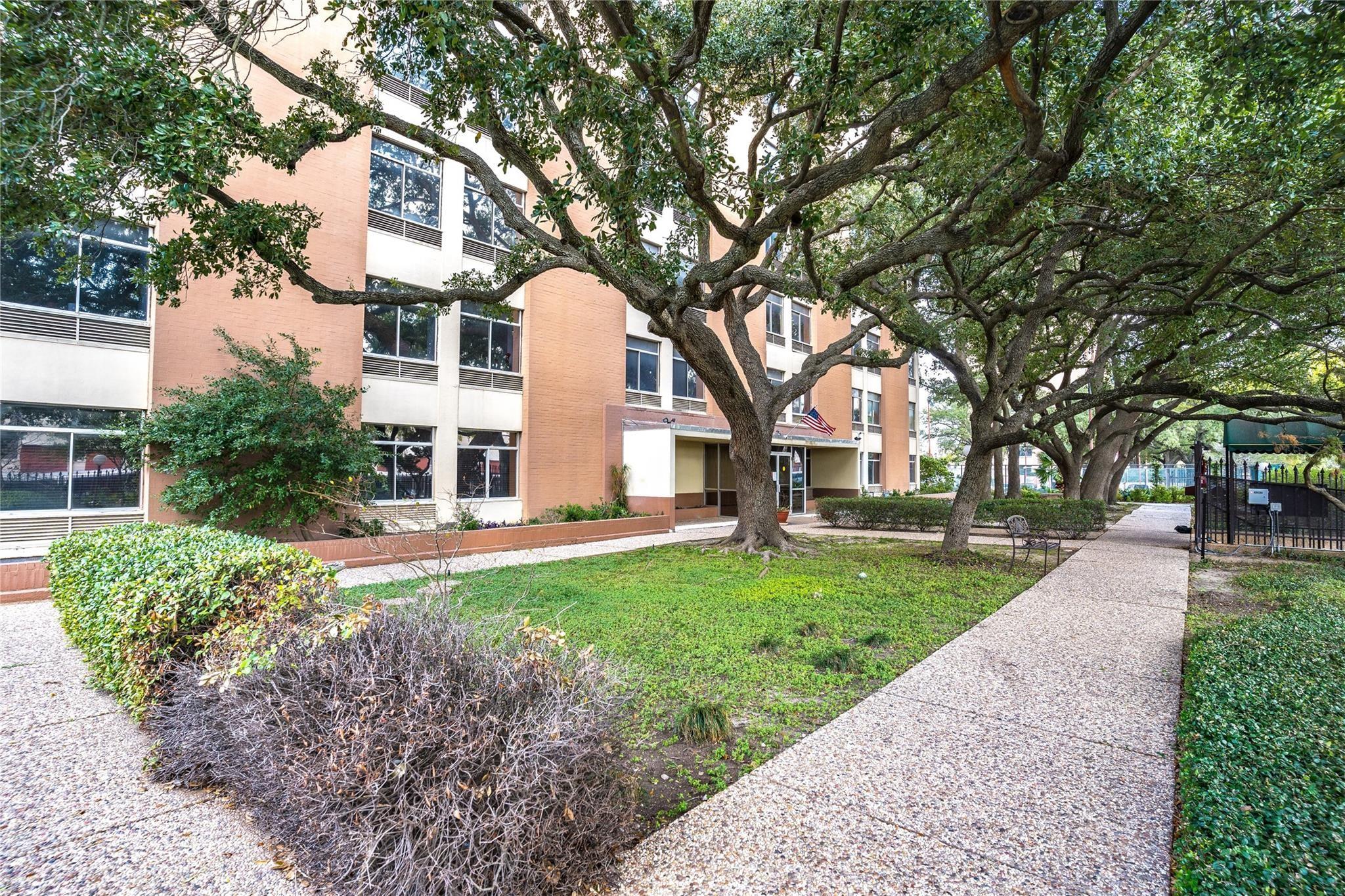 7520 Hornwood Drive # 1003