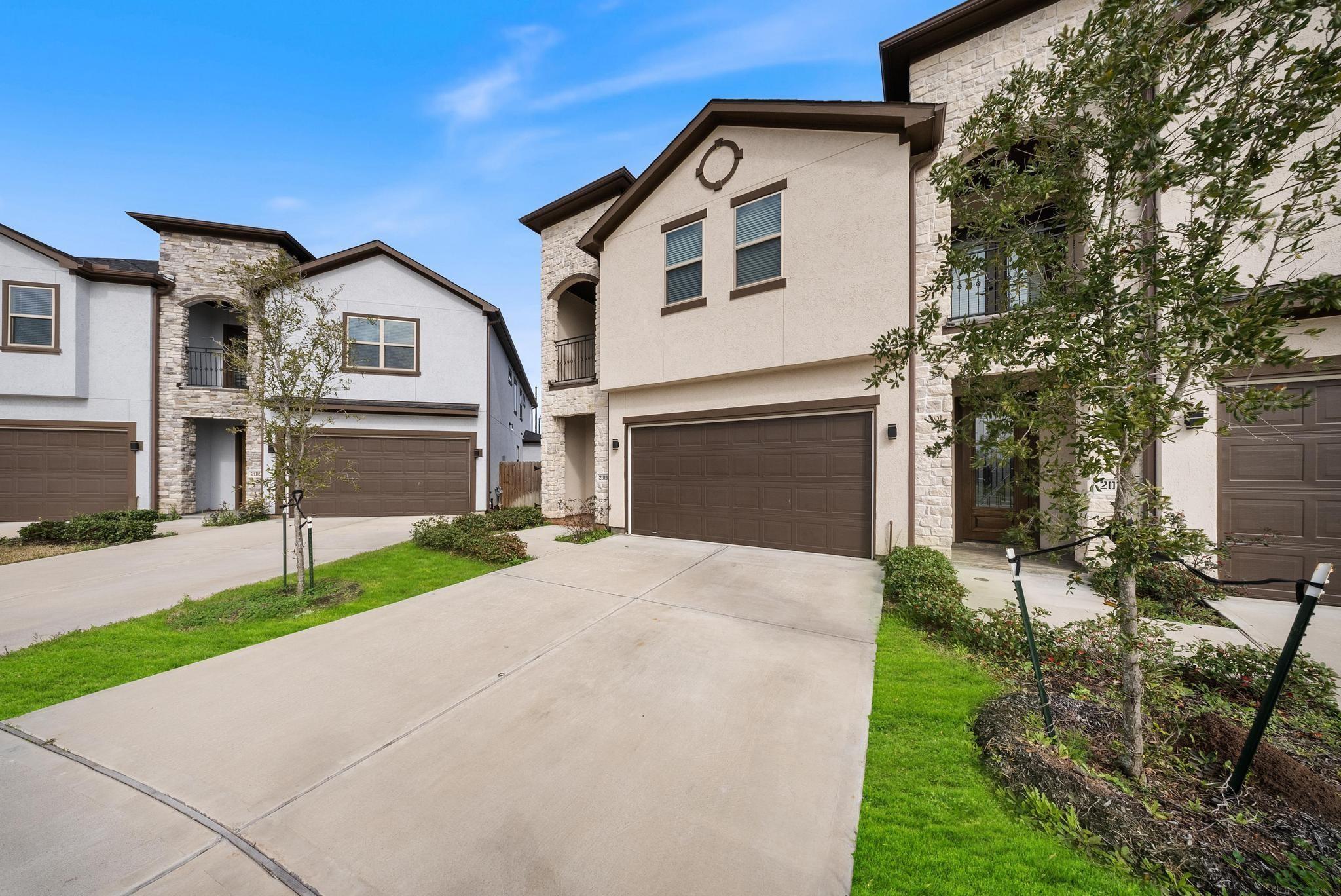 2019 Olivos Street