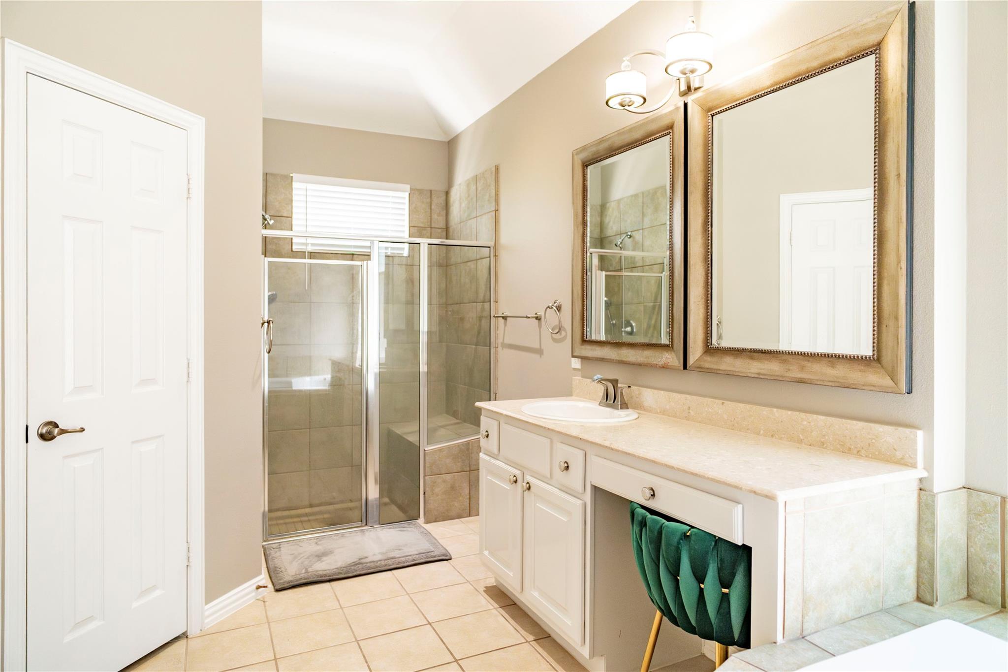 5923 Dillon Creek Lane