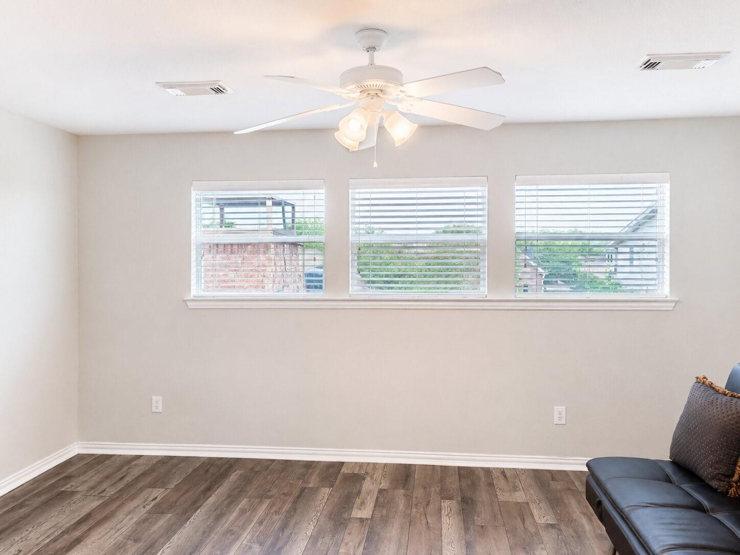 5923 Dillon Creek Lane