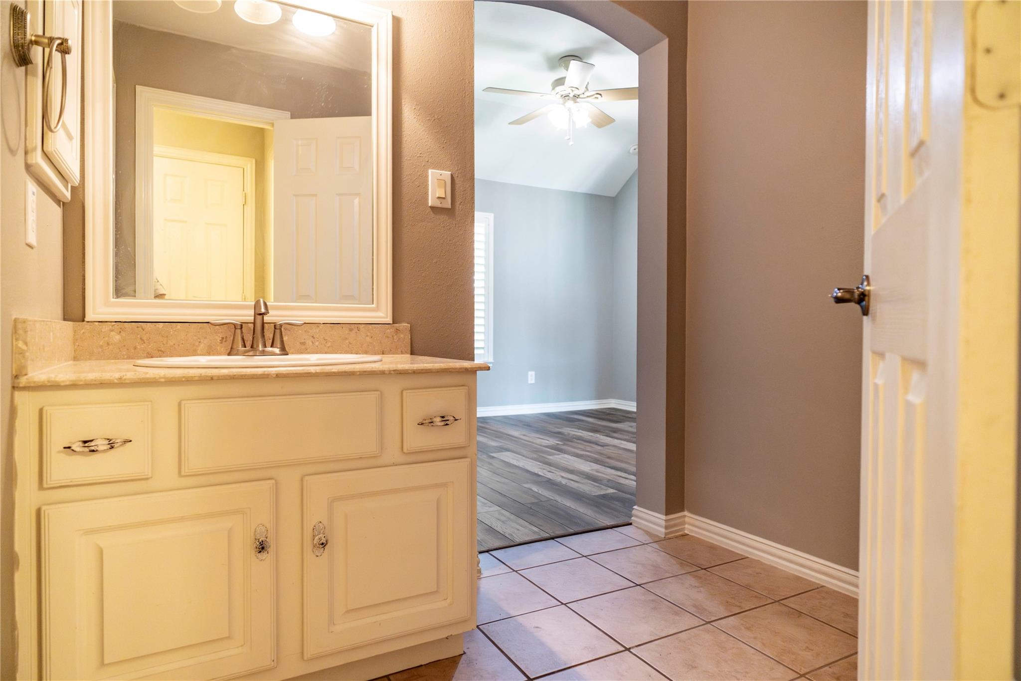 5923 Dillon Creek Lane