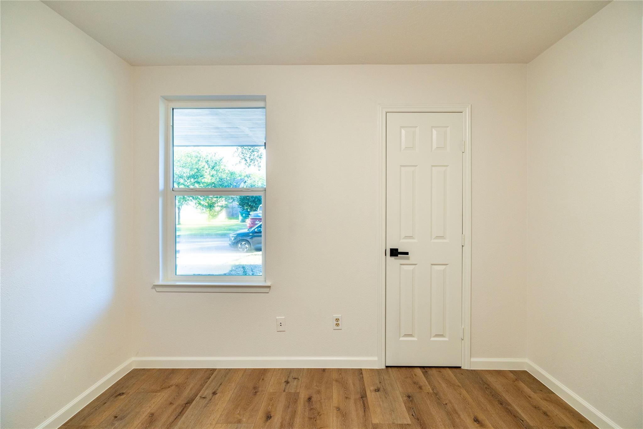 10907 Sharpview Drive