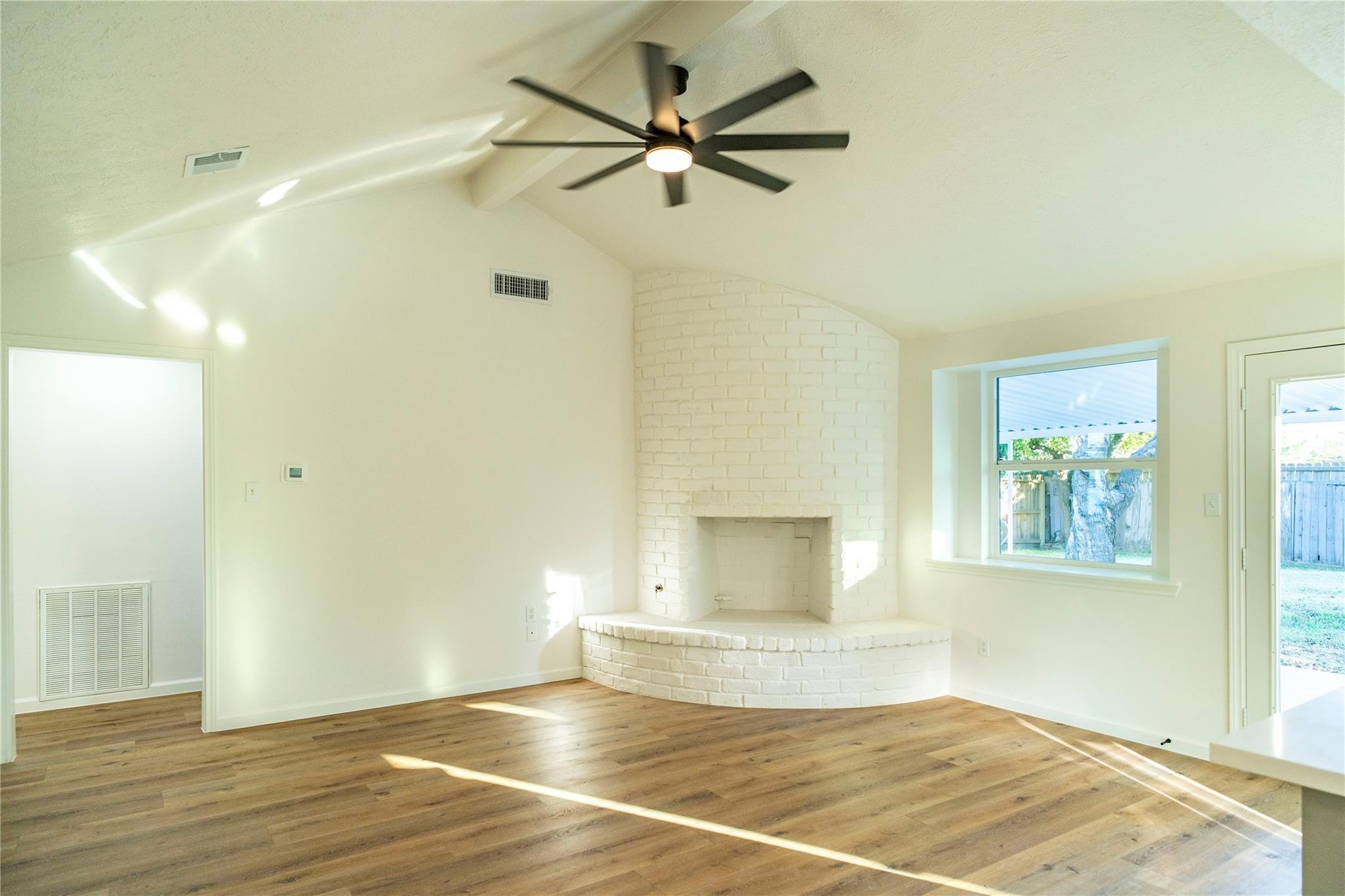 10907 Sharpview Drive