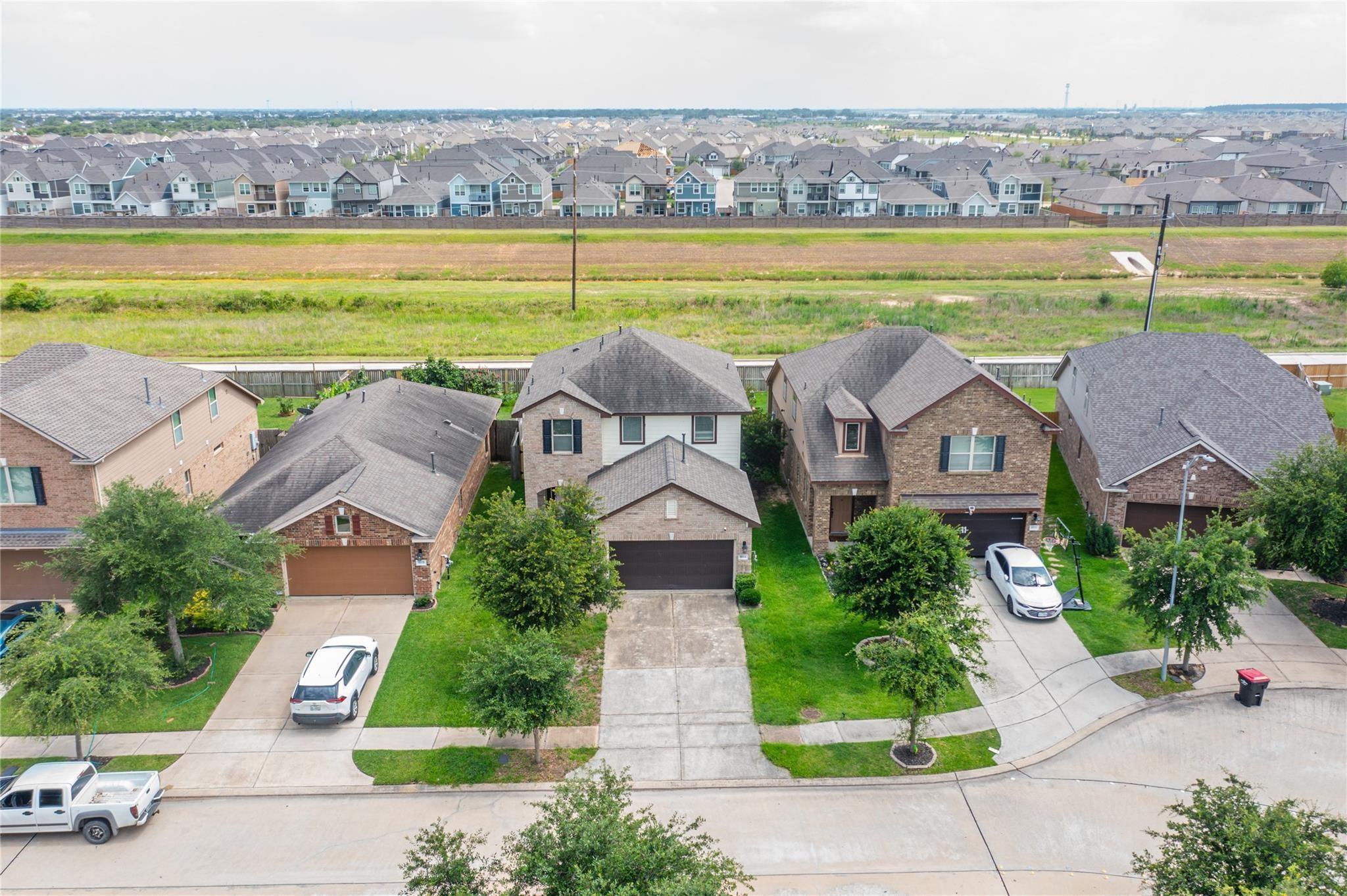8014 Oxbow Manor Lane
