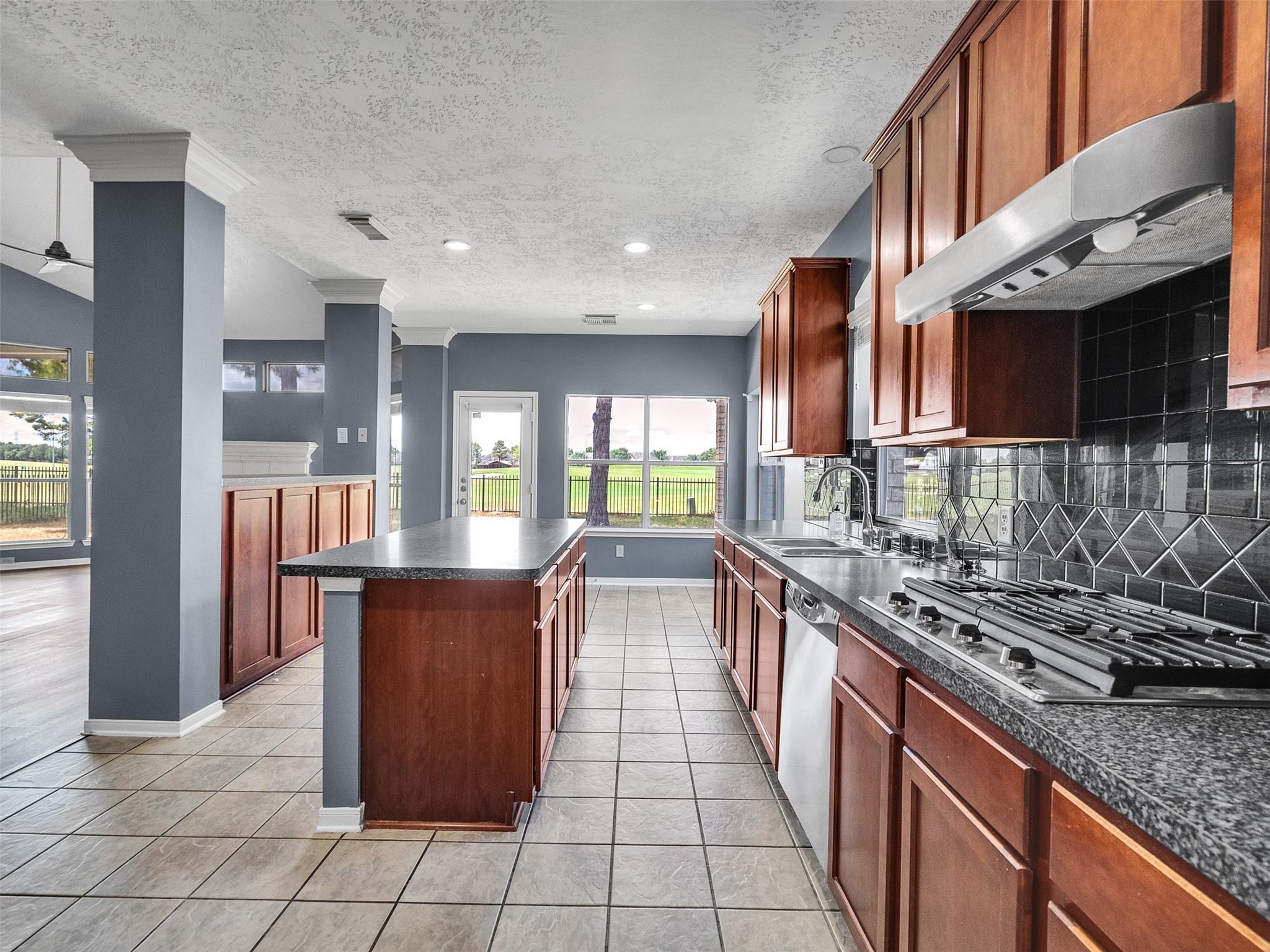 16715 Hibiscus Point Drive