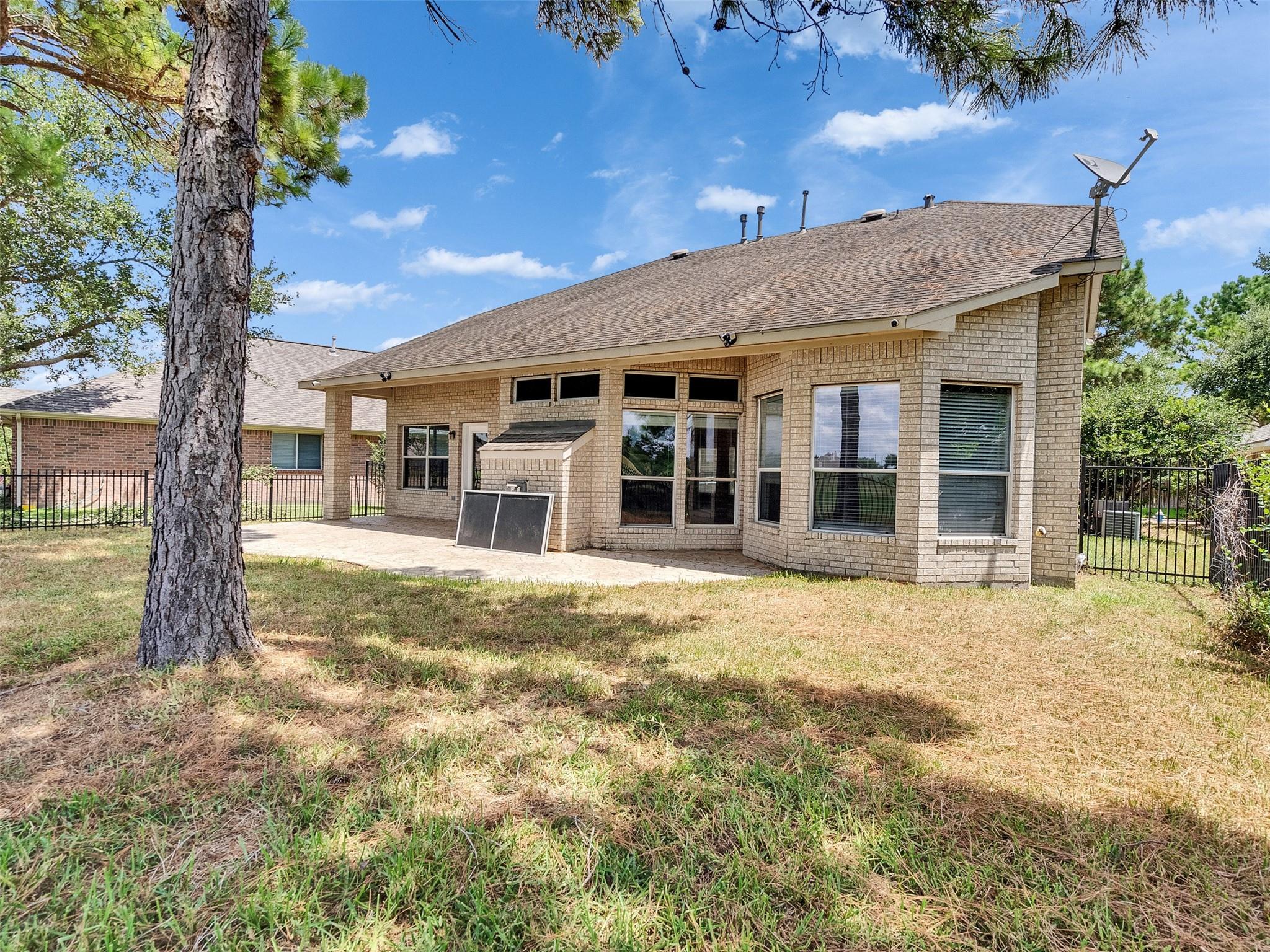 16715 Hibiscus Point Drive