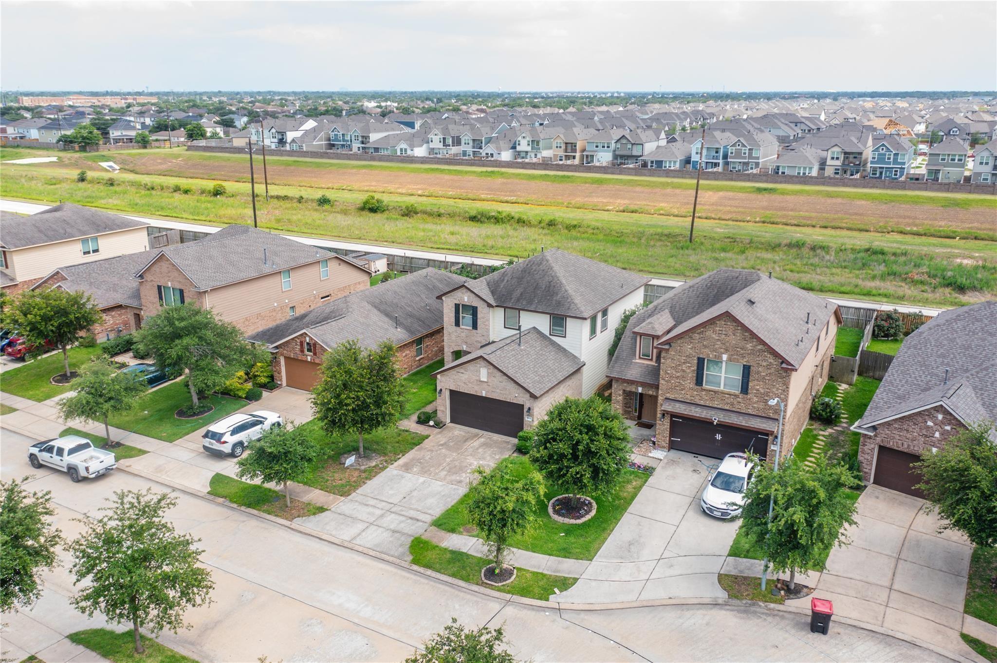 8014 Oxbow Manor Lane